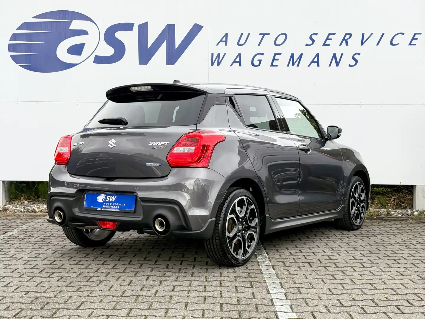 Suzuki Swift 1.4 Sport Smart Hybrid | CarPlay | Camera | ACC | Grijs - 2