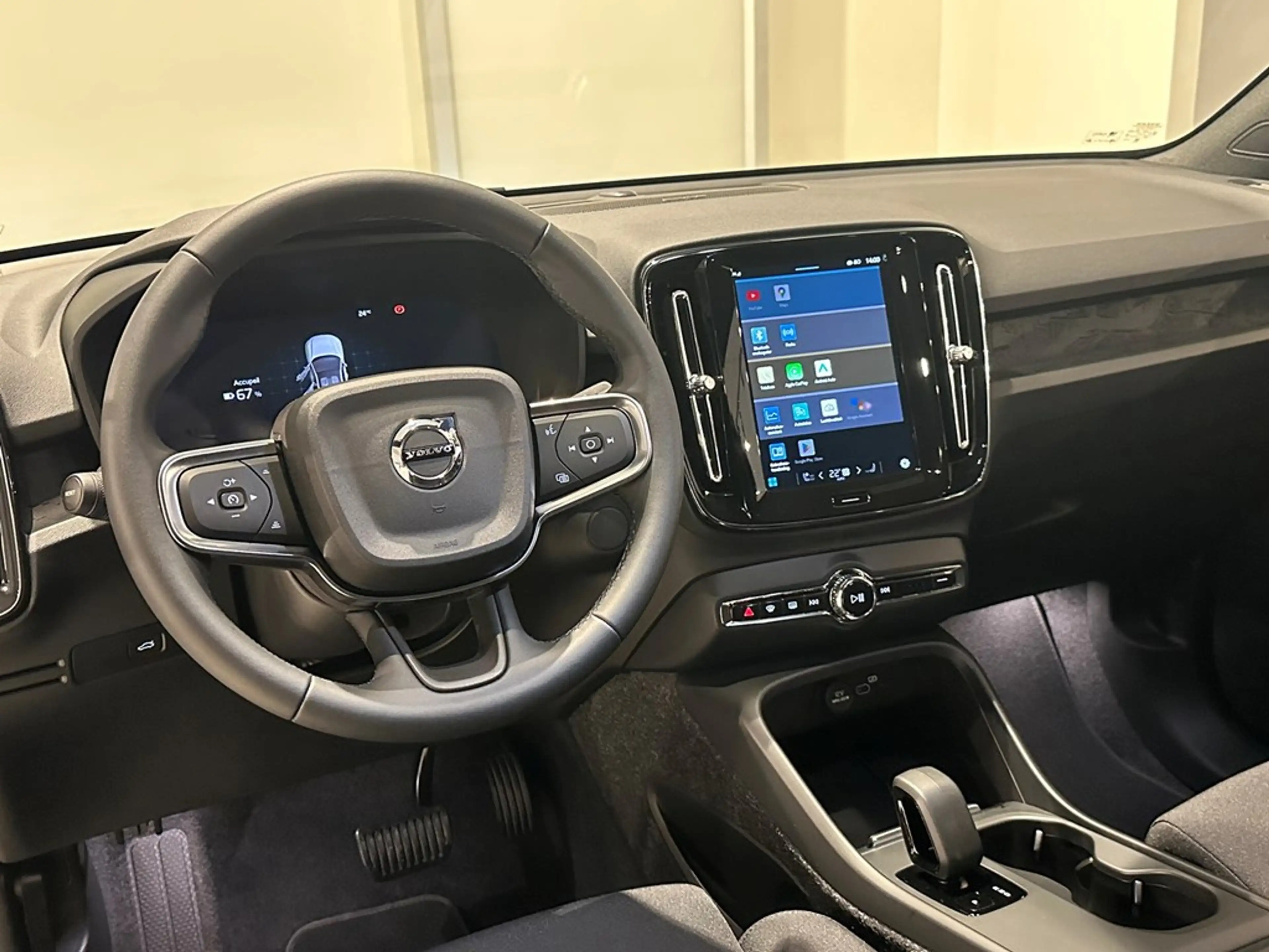 Volvo EC40 Recharge Ultra Extended Range — photo 4
