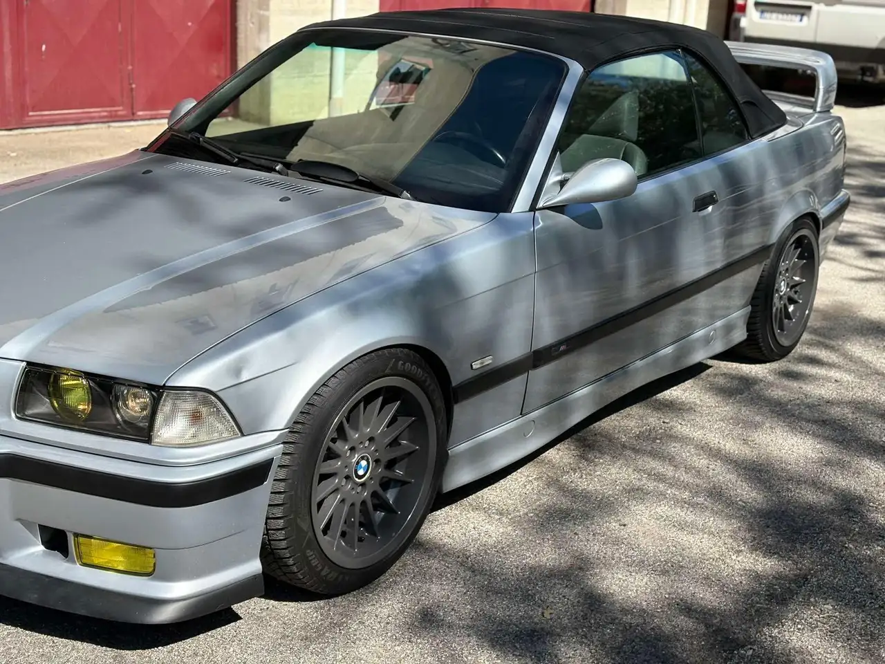 BMW 320i Cabrio c/hardtop, foto 3