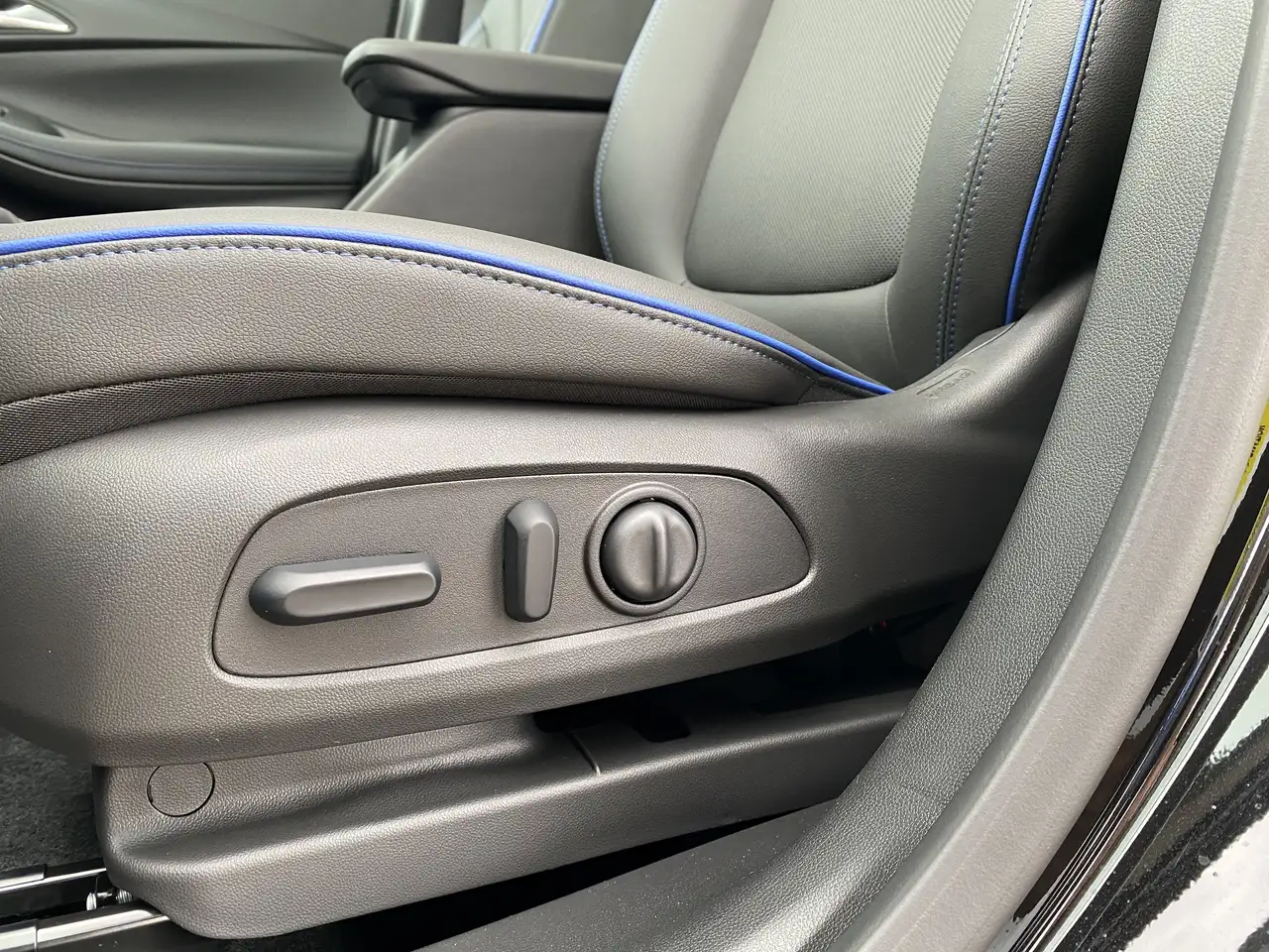 Buick Encore снимка Buick Encore
