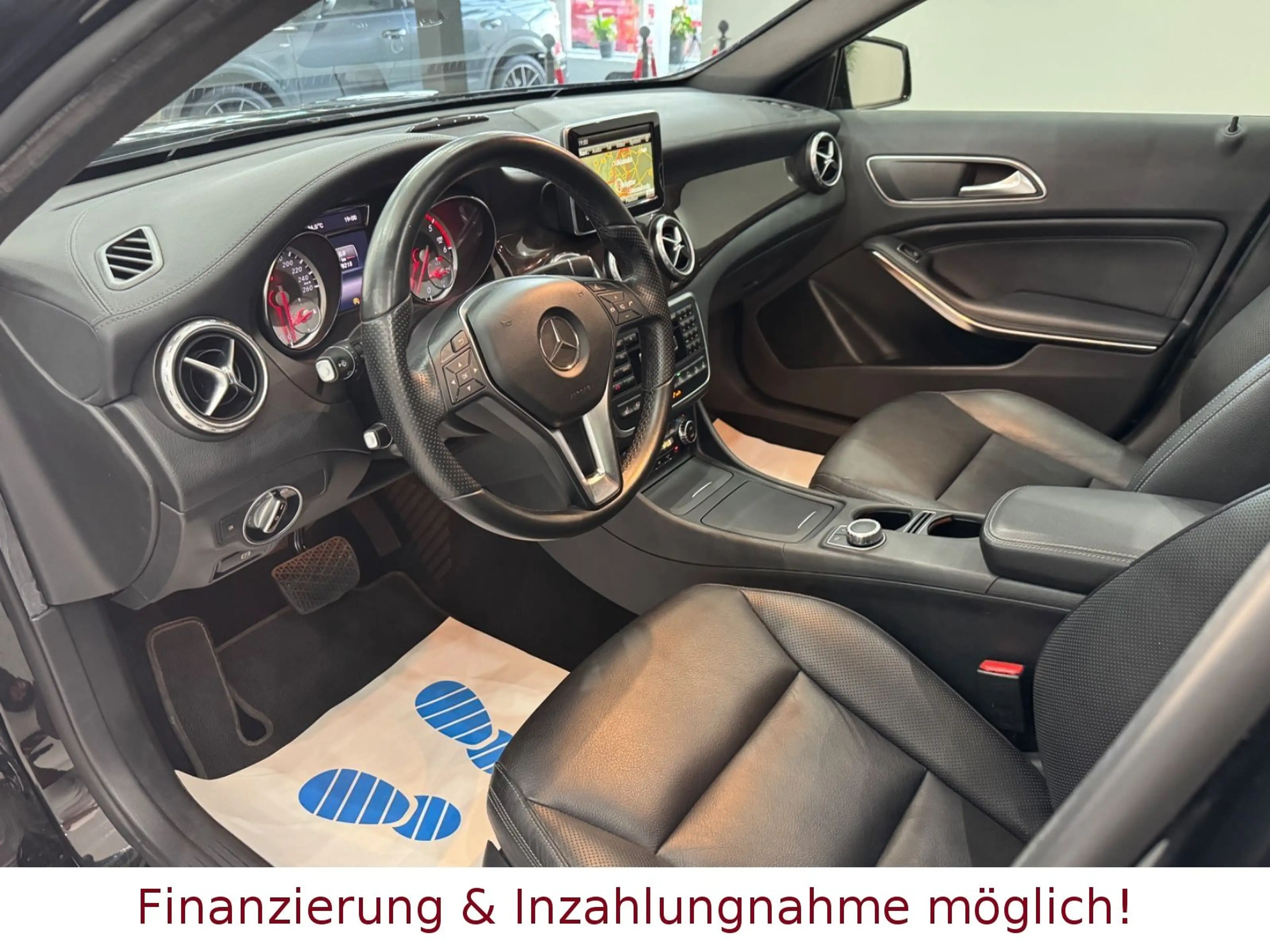 Mercedes-Benz GLA 220 d 4Matic *1.HAND,PANORAMA,LEDER,BI-XENON* — photo 10
