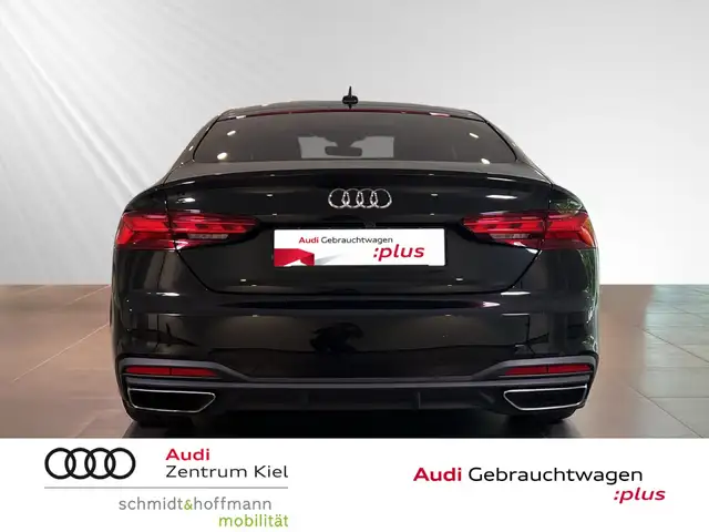Audi A5 view 5