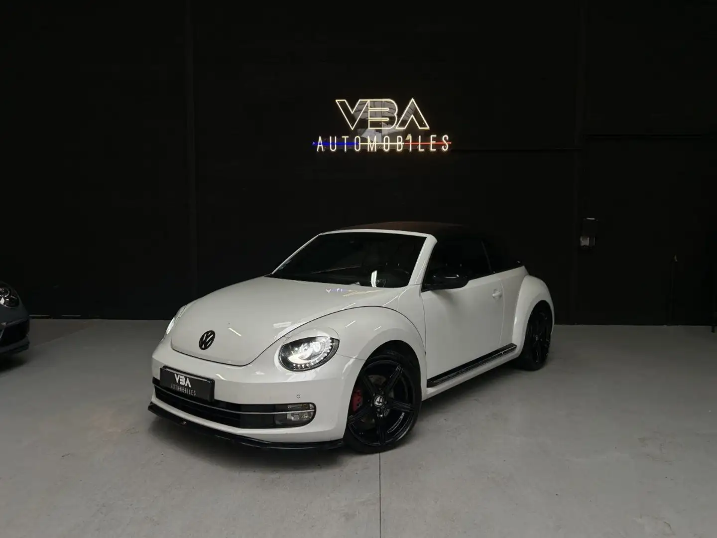 Volkswagen Coccinelle Cabriolet (2) 2.0 TSI 210 DSG6 Sport Wit - 1
