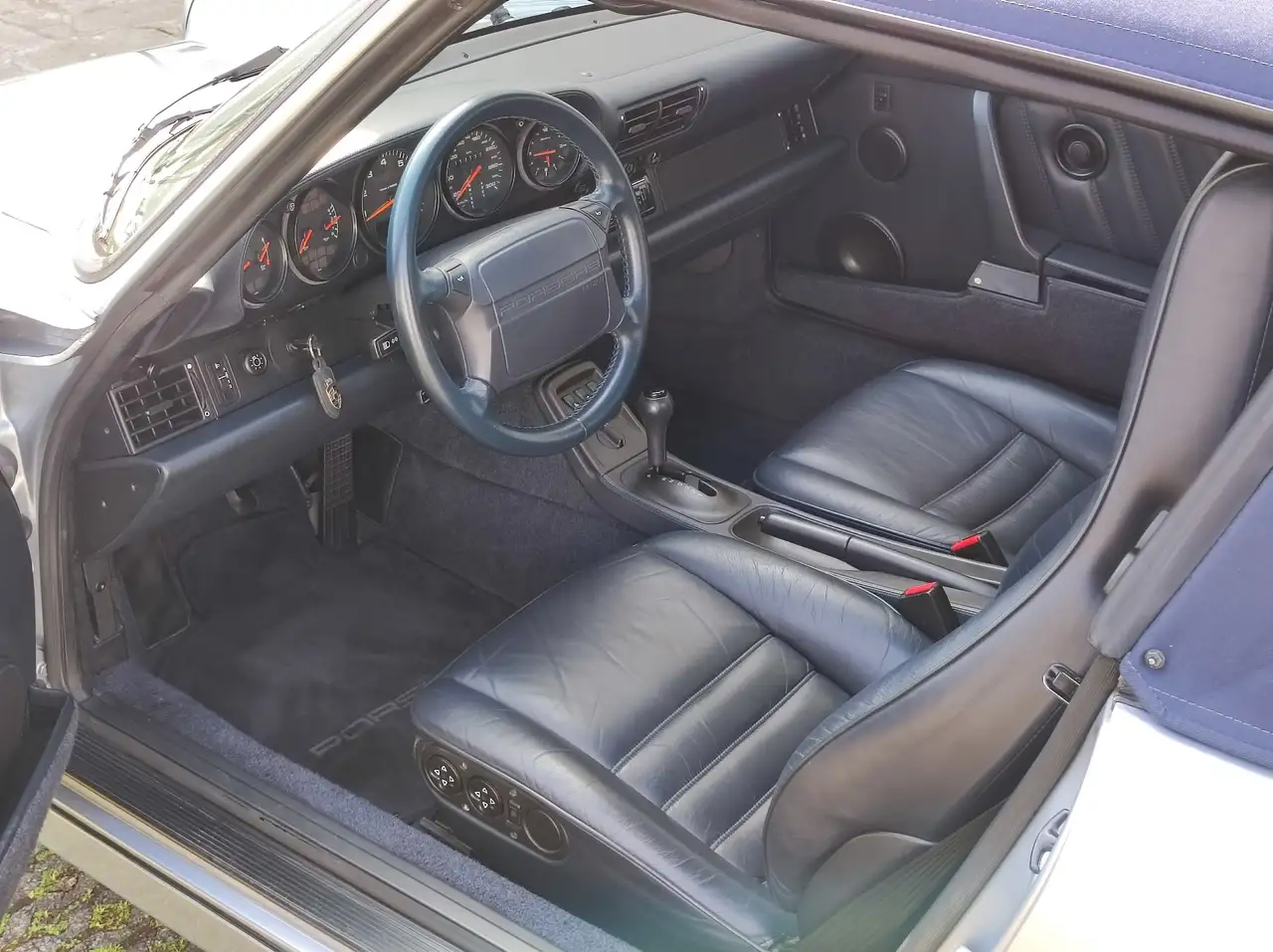 Porsche 964 911 Cabrio 3.6 Carrera 2 tiptronic, foto 9