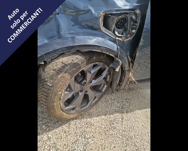 Cupra Formentor view 5