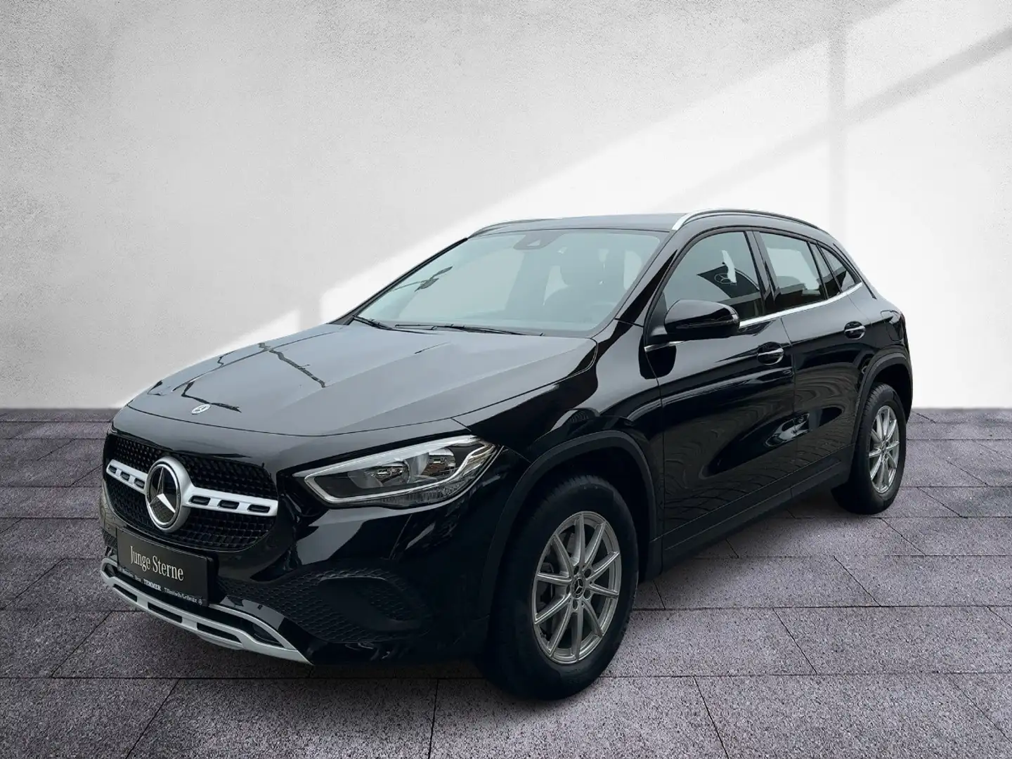 Mercedes-Benz GLA 180 d RKam Carbon Shz Klima Noir - 2