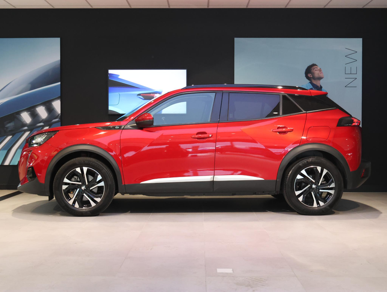 Peugeot e-2008 SUV EV Allure Pack 50 kWh | SOH 91,4% | Navigatie — photo 2