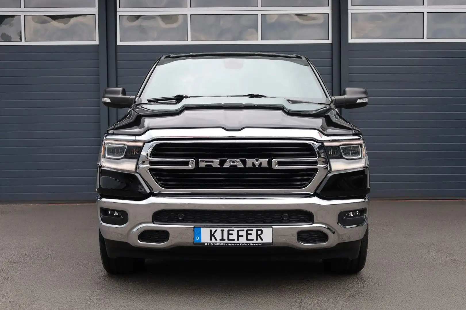 Dodge RAM 1500 V6 BigHorn 4x4/AHK/LED/Apple/SHZ/LHZ/20 Schwarz - 2