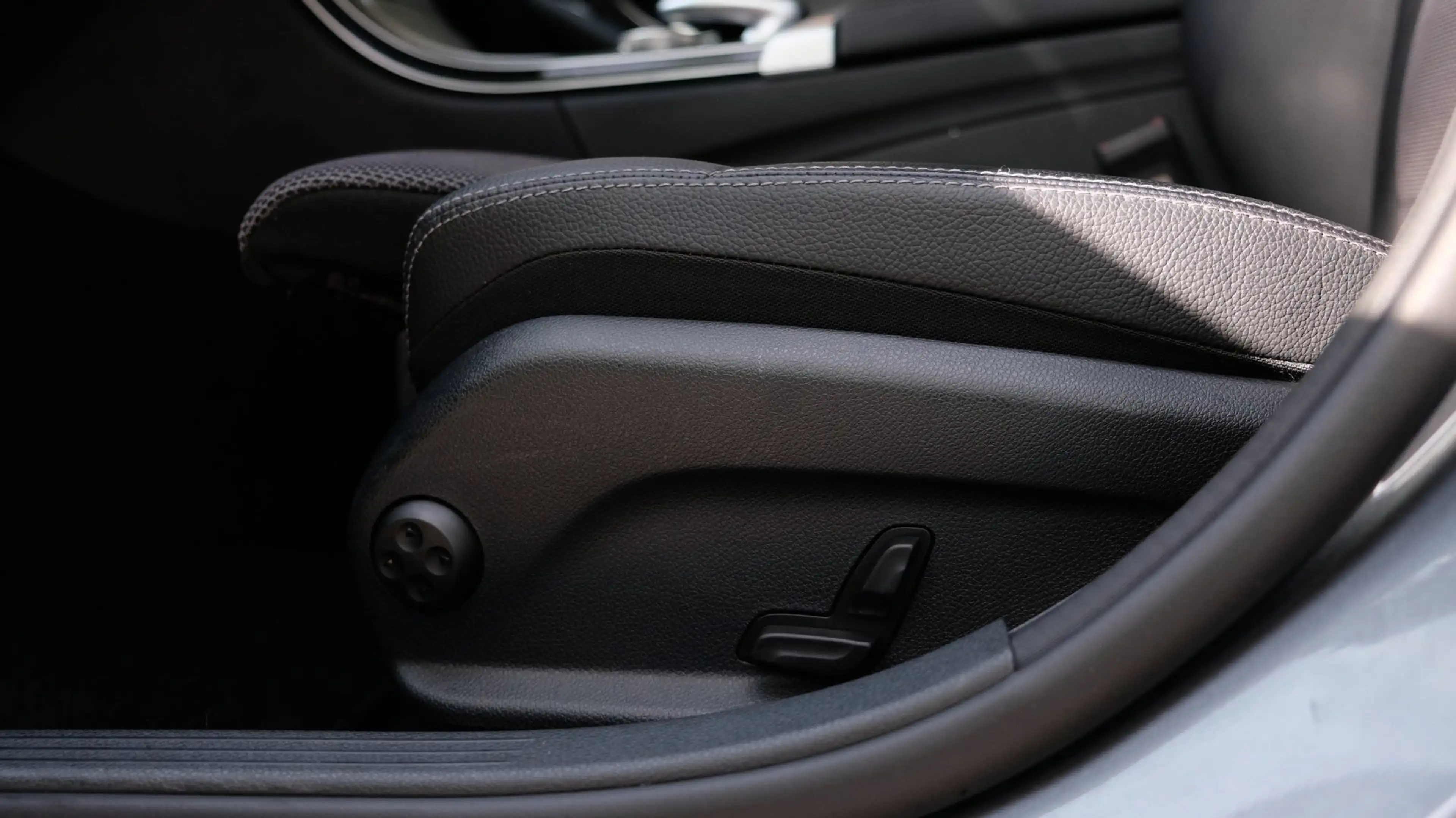 Mercedes-Benz C 350 Estate e Business Solution AMG | Panorama — photo 15