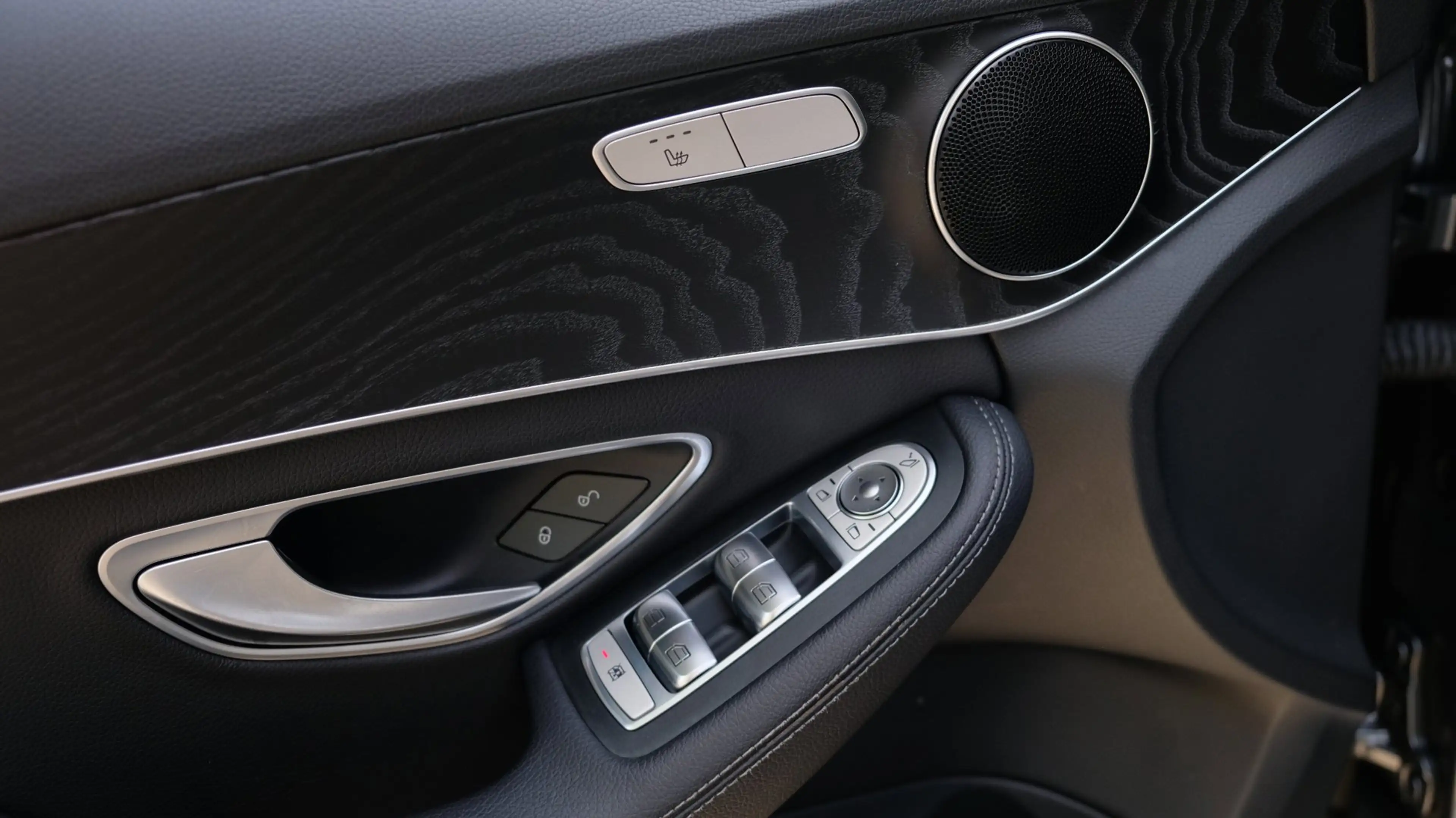 Mercedes-Benz C 350 Estate e Business Solution AMG | Panorama — photo 14