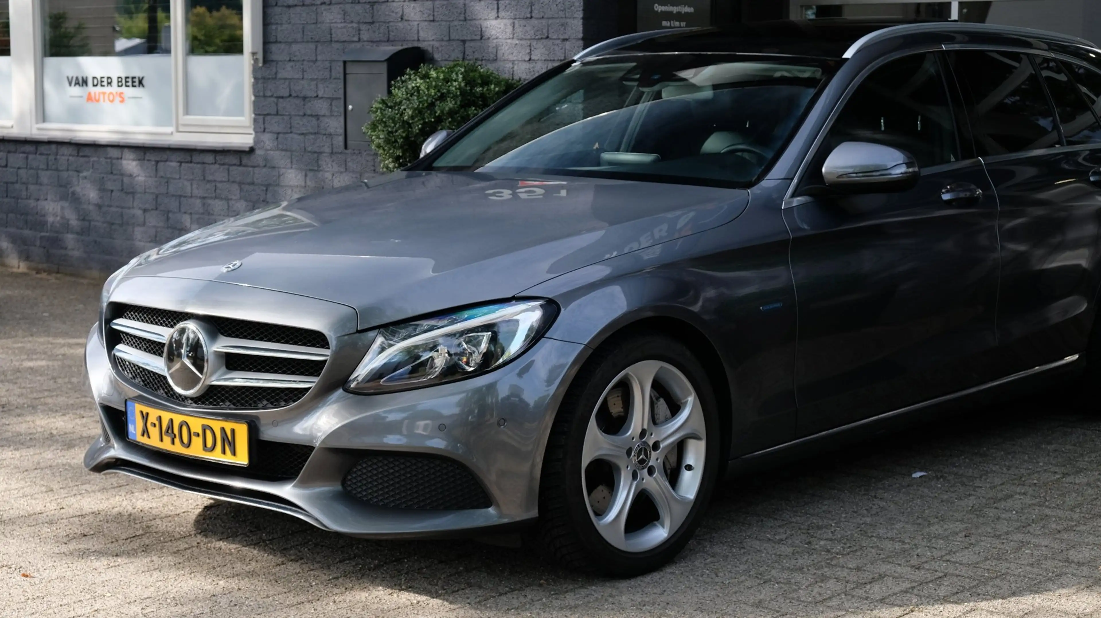 Mercedes-Benz C 350 Estate e Business Solution AMG | Panorama — photo 23