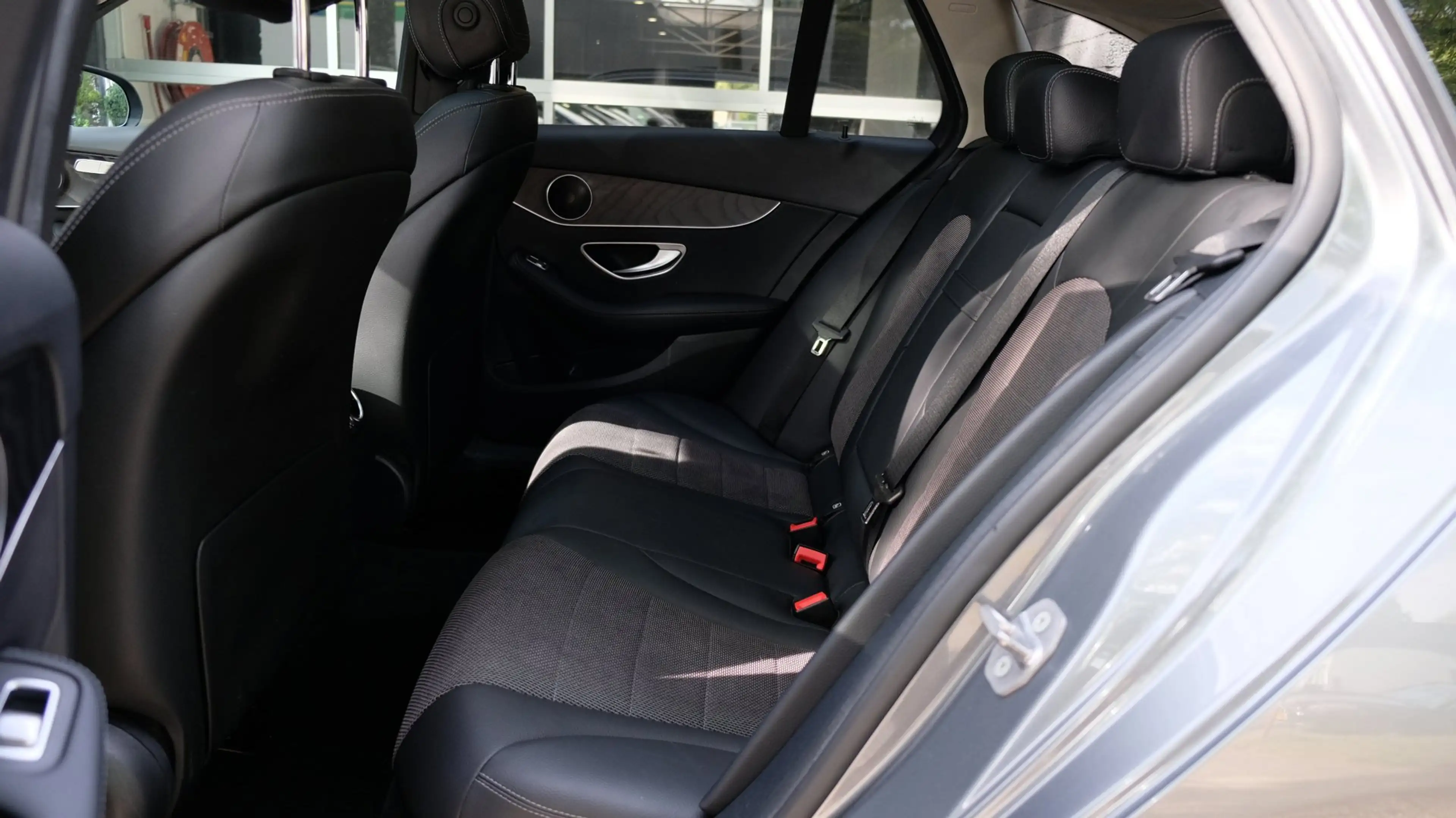 Mercedes-Benz C 350 Estate e Business Solution AMG | Panorama — photo 8