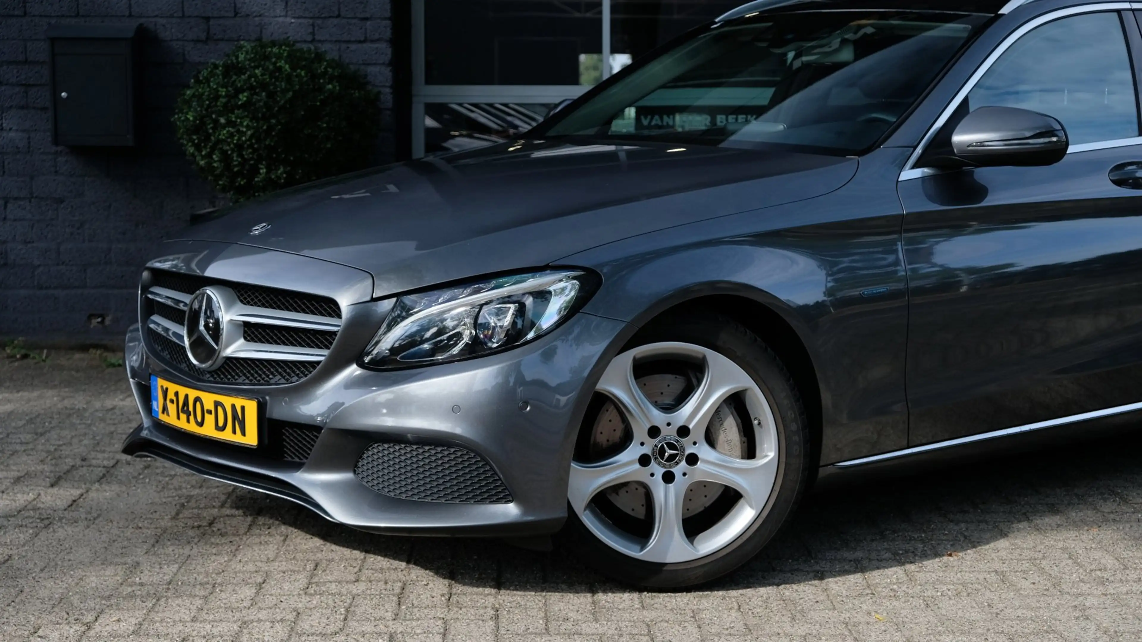 Mercedes-Benz C 350 Estate e Business Solution AMG | Panorama — photo 18
