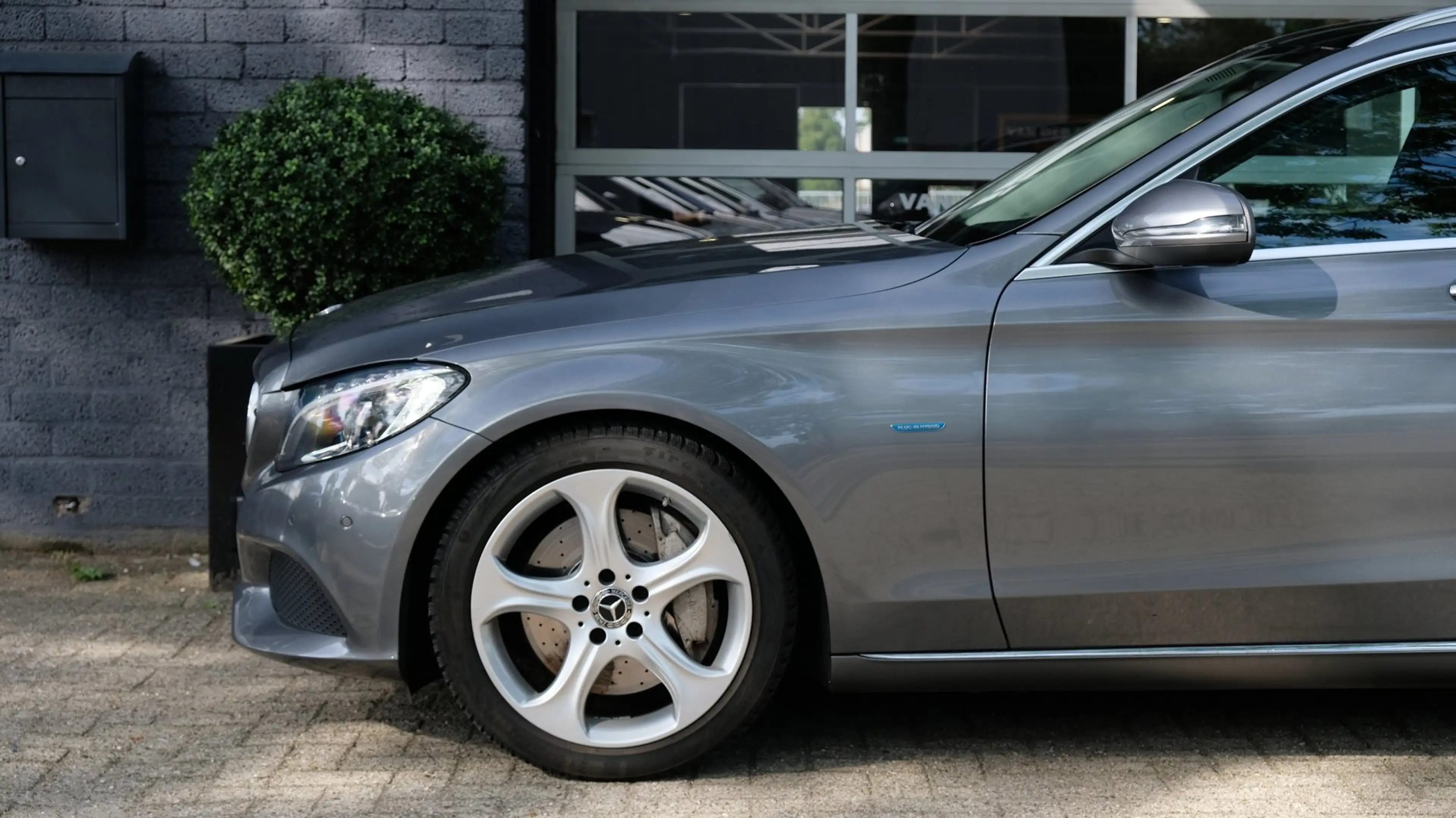Mercedes-Benz C 350 Estate e Business Solution AMG | Panorama — photo 20