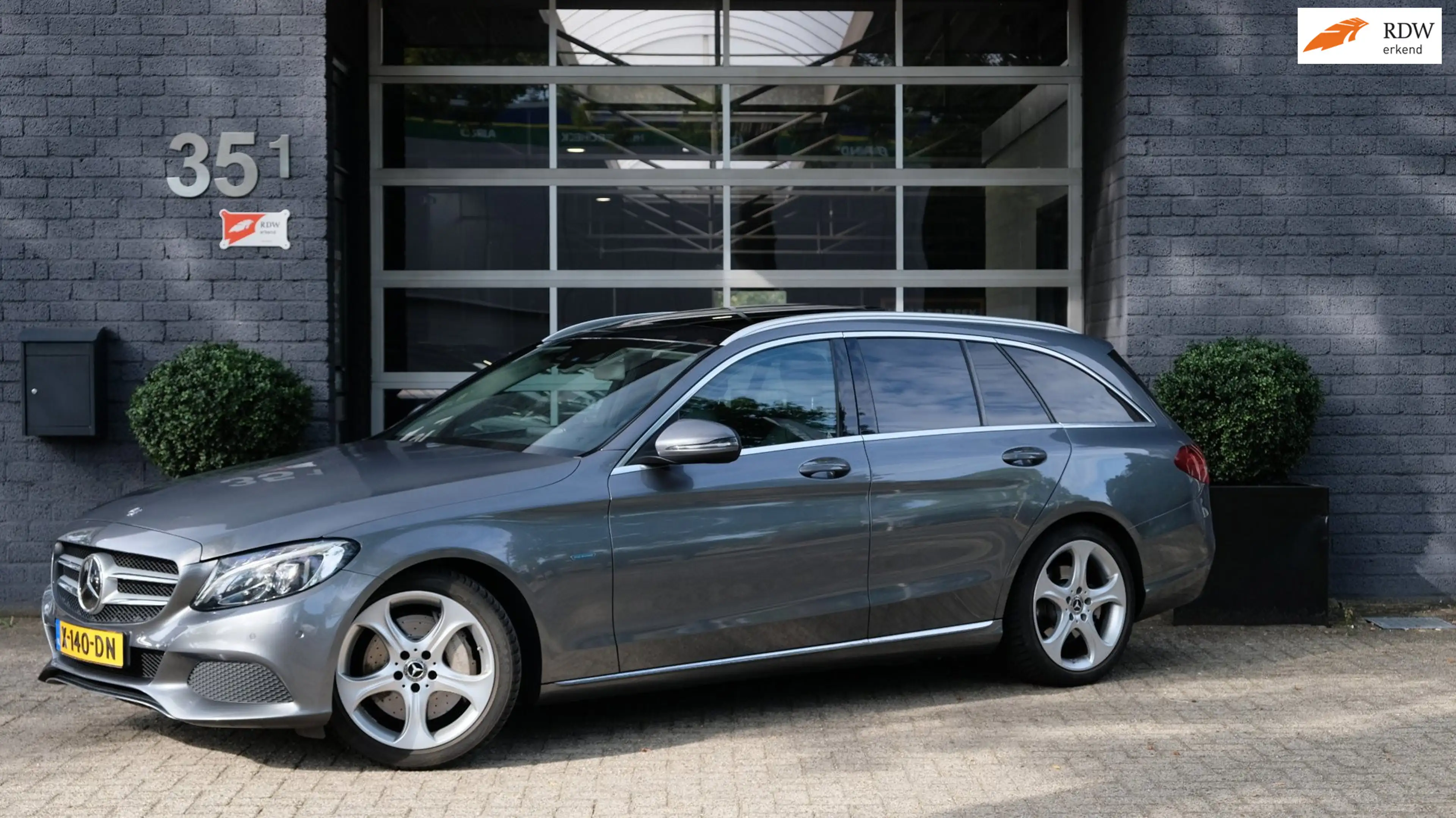 Mercedes-Benz C 350 Estate e Business Solution AMG | Panorama
