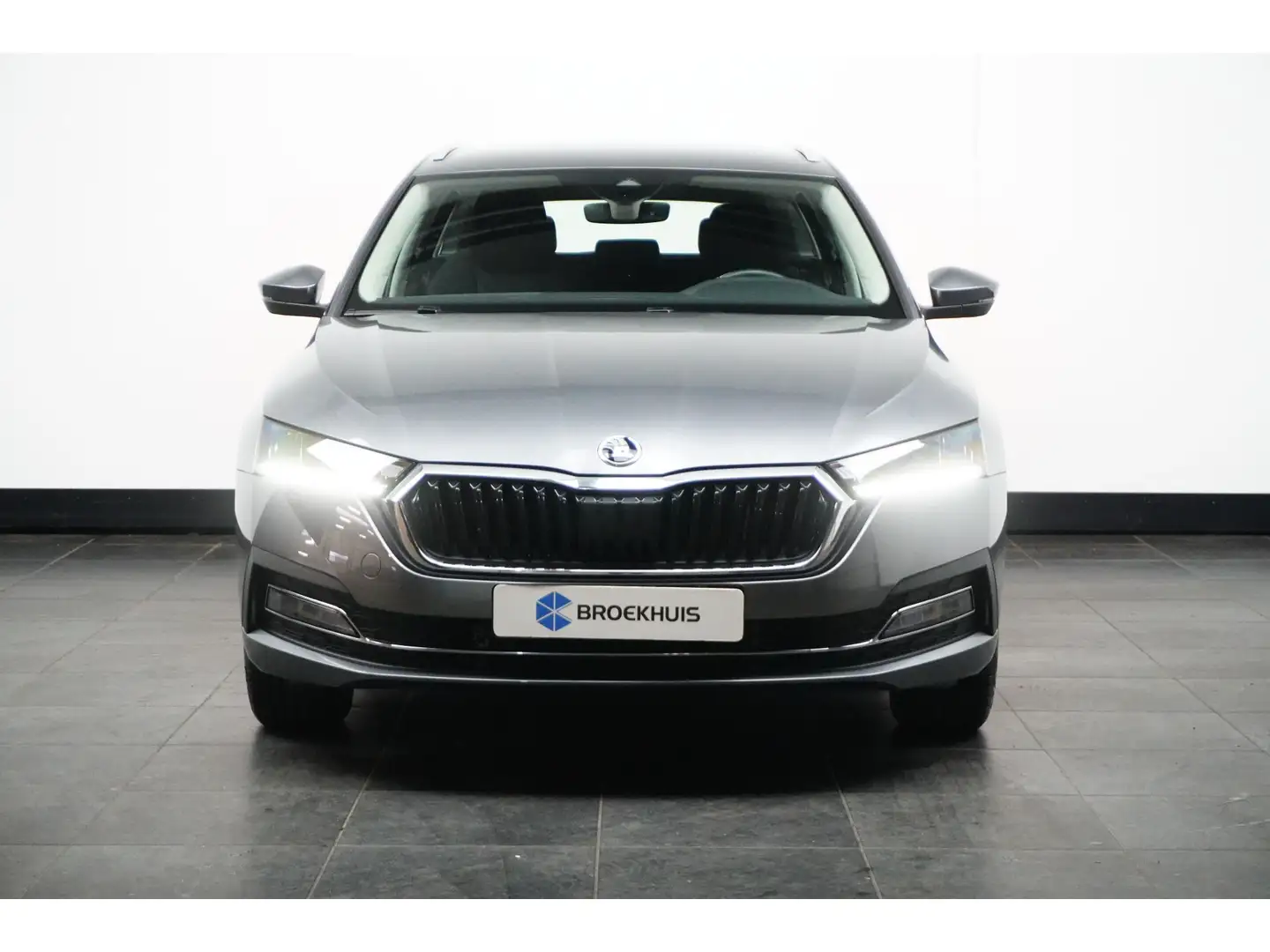Skoda Octavia Combi 1.0 e-TSI 110PK DSG-7 Ambition | NAVIGATIE | Gris - 2