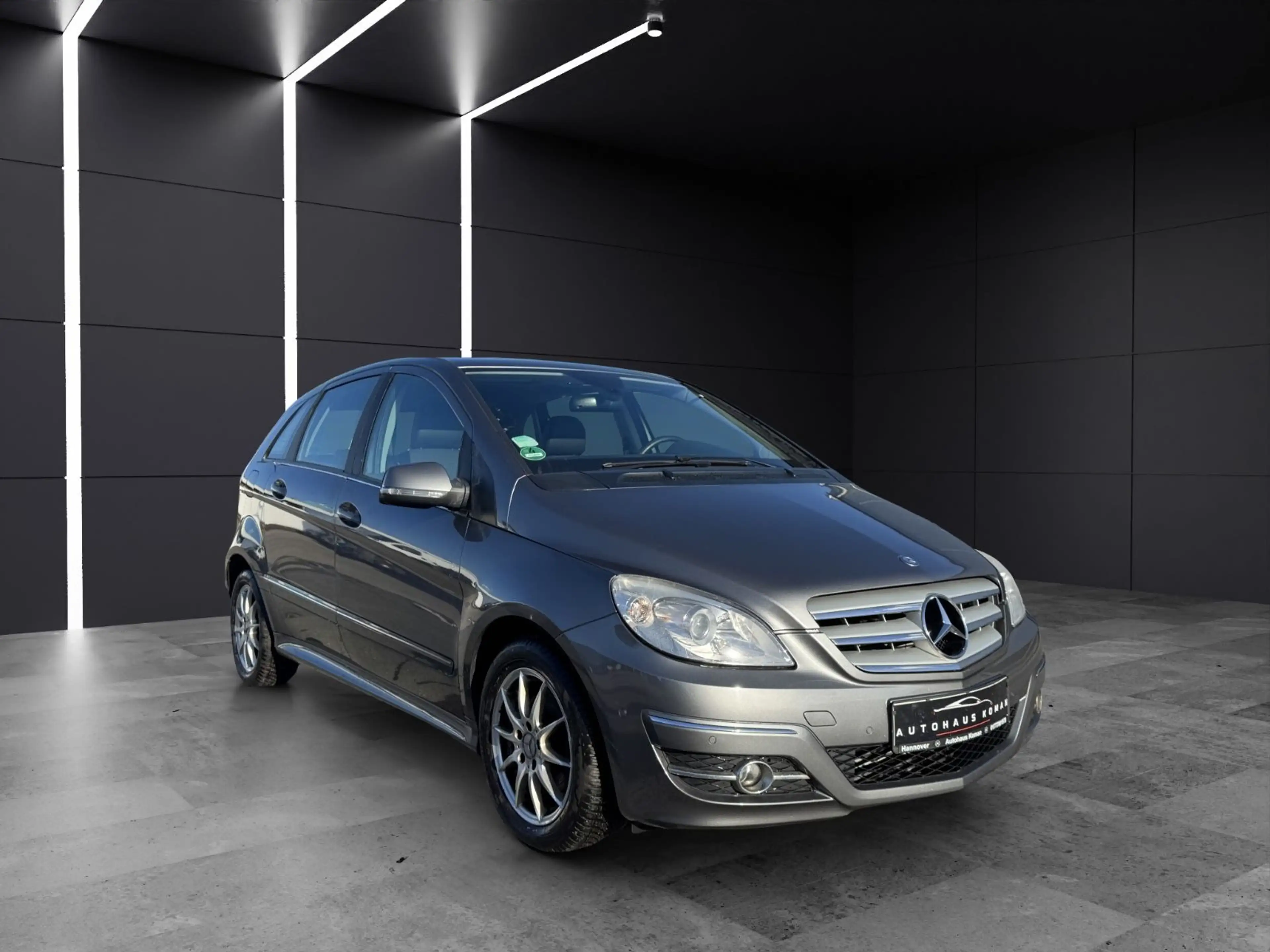 Mercedes-Benz B 200 B200CDI*AUTOM.*S.DACH*KLIMA*PDC*NAVI*96.000km — photo 2