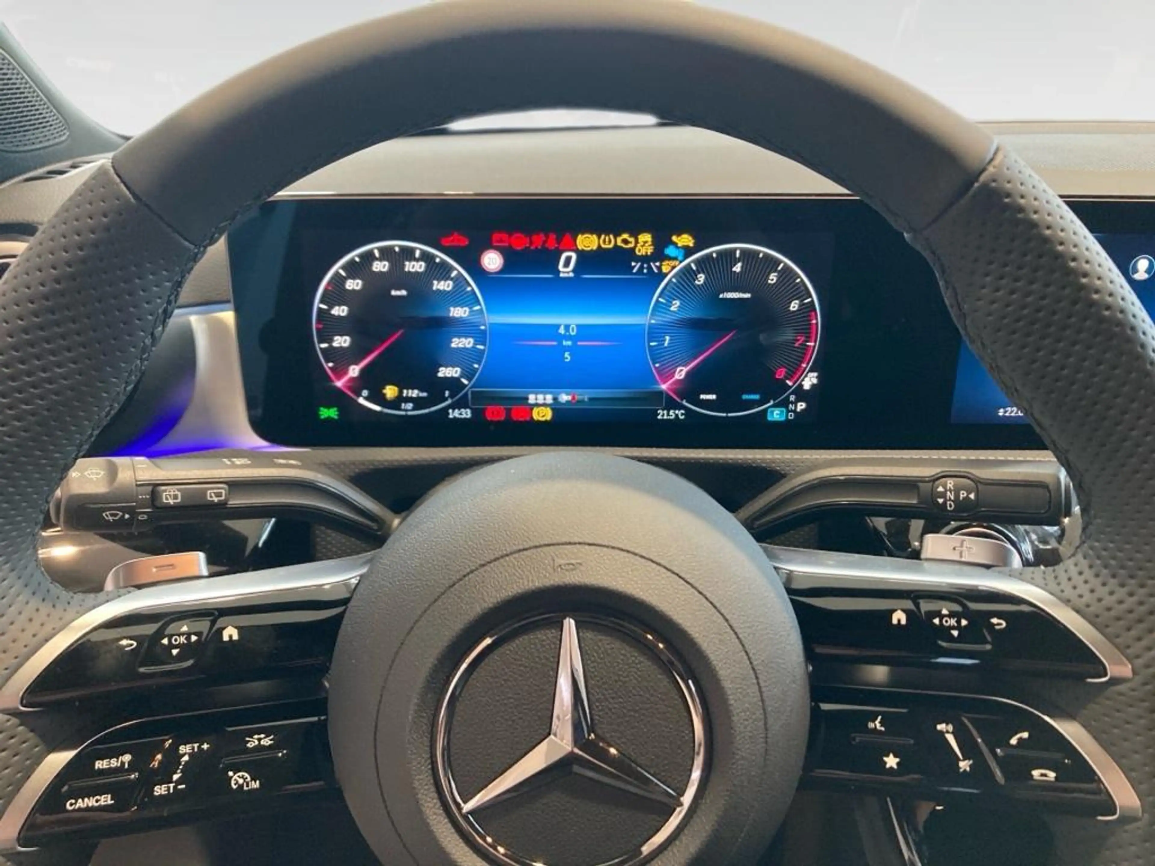 Mercedes-Benz A 180 AMG-Line+Night+MULTIBEAM+MBUX+Navi-Pr.+Kam — photo 12