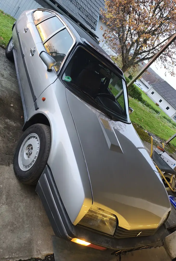 Citroen CX CX 25 GTI Oldtimer-Unikat mit Faltschiebedach Silber - 1