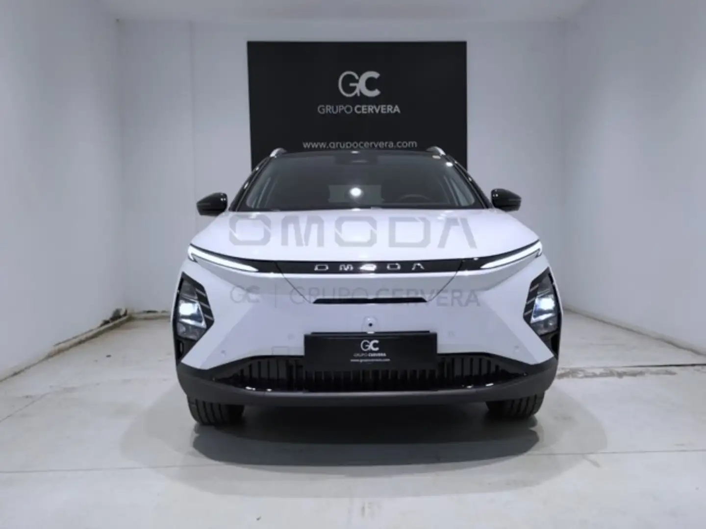 Omoda 5 EV Premium Weiß - 2