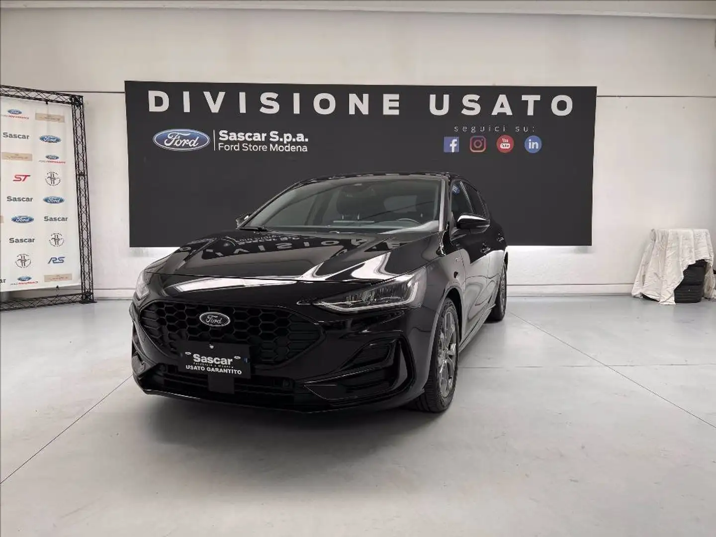 Ford Focus 1.0t ecoboost h ST-Line 125cv Nero - 1