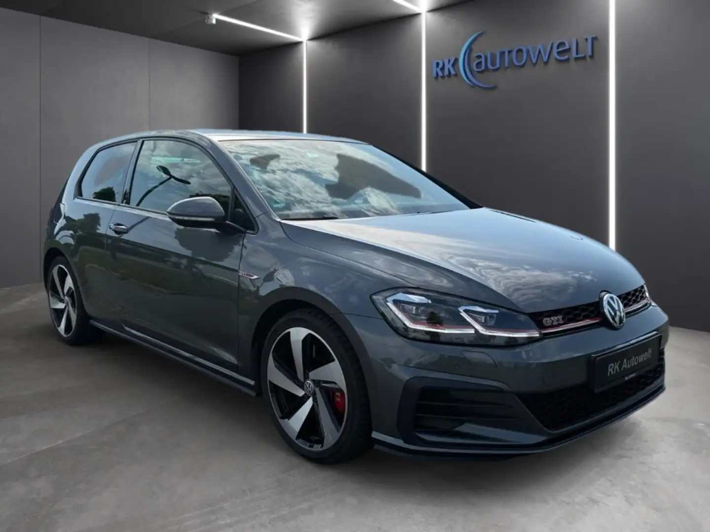 Volkswagen Golf GTI 7 VII 2.0 TSI Performance Navi AHK-klappbar Серый - 2
