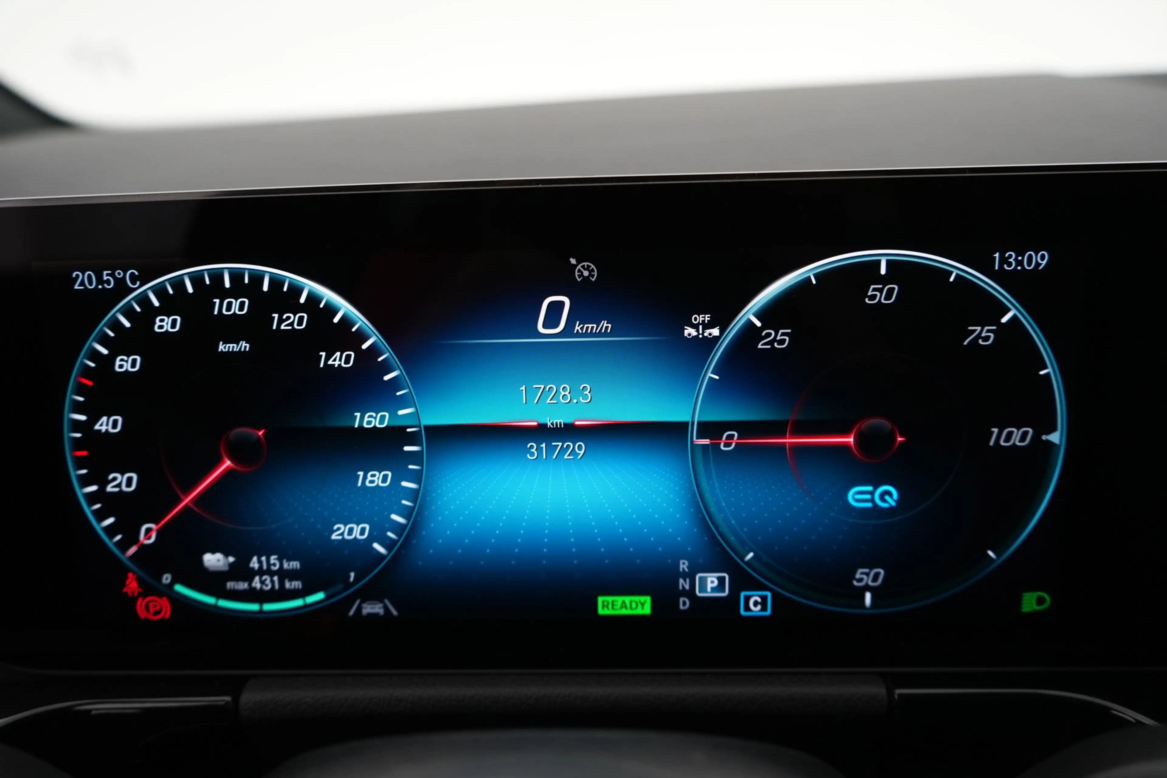 Mercedes-Benz EQA 250 Business Line LEDER/STOF LED GPS PDC CAM BLIS Verw — photo 14