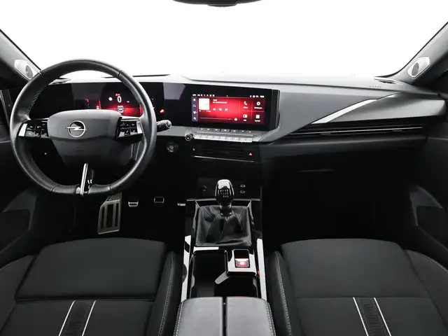 Opel Astra view 9