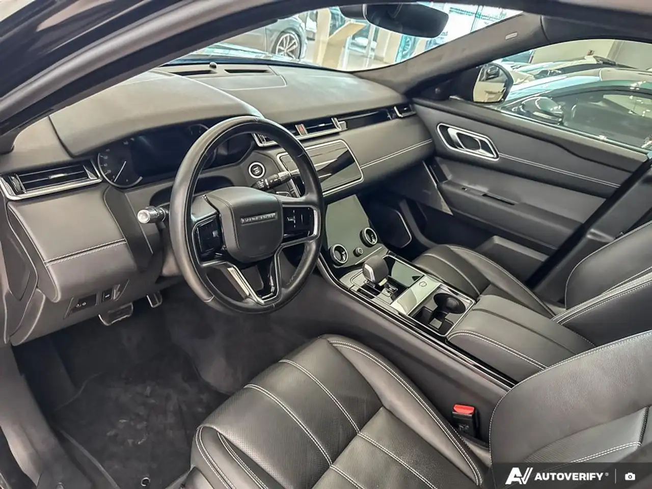 Land Rover Range Rover Velar снимка Land Rover Range Rover Velar