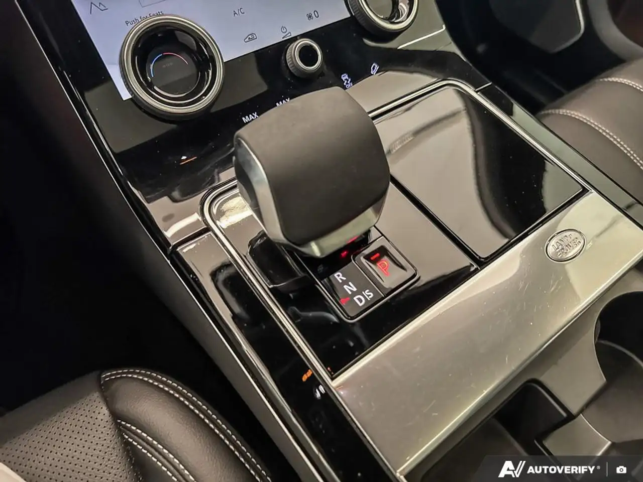 Land Rover Range Rover Velar снимка Land Rover Range Rover Velar