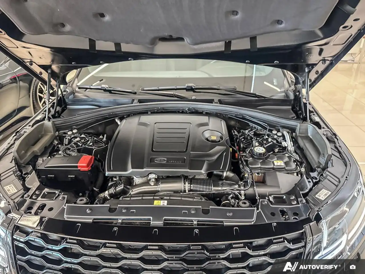 Land Rover Range Rover Velar снимка Land Rover Range Rover Velar