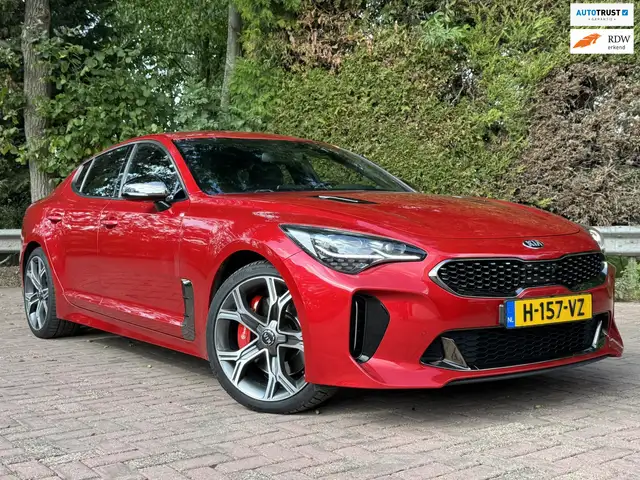 Kia Stinger 3.3 V6 T-GDI AWD GT 370PK