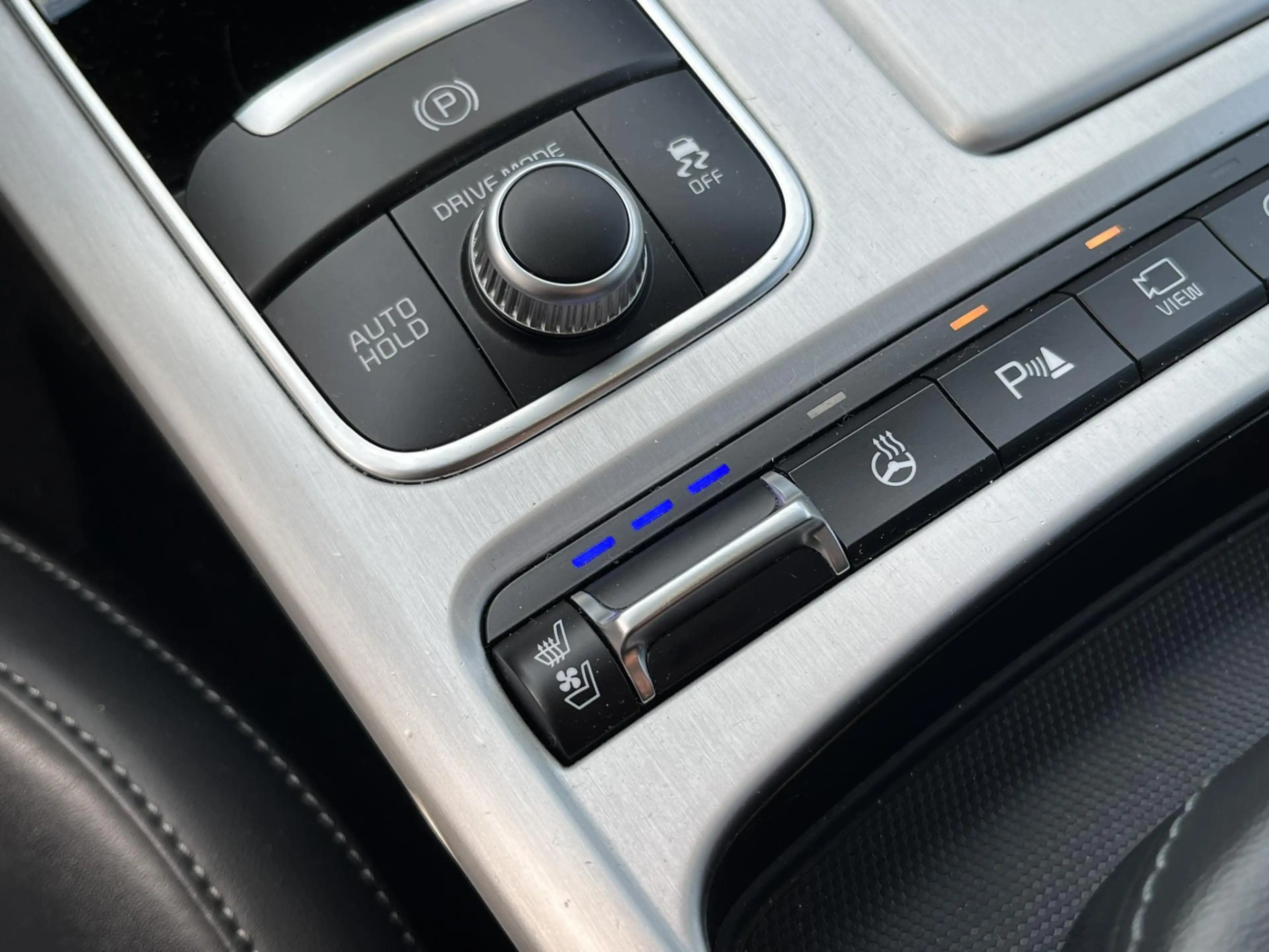 Kia Stinger 3.3 V6 T-GDI AWD GT 370PK — photo 14