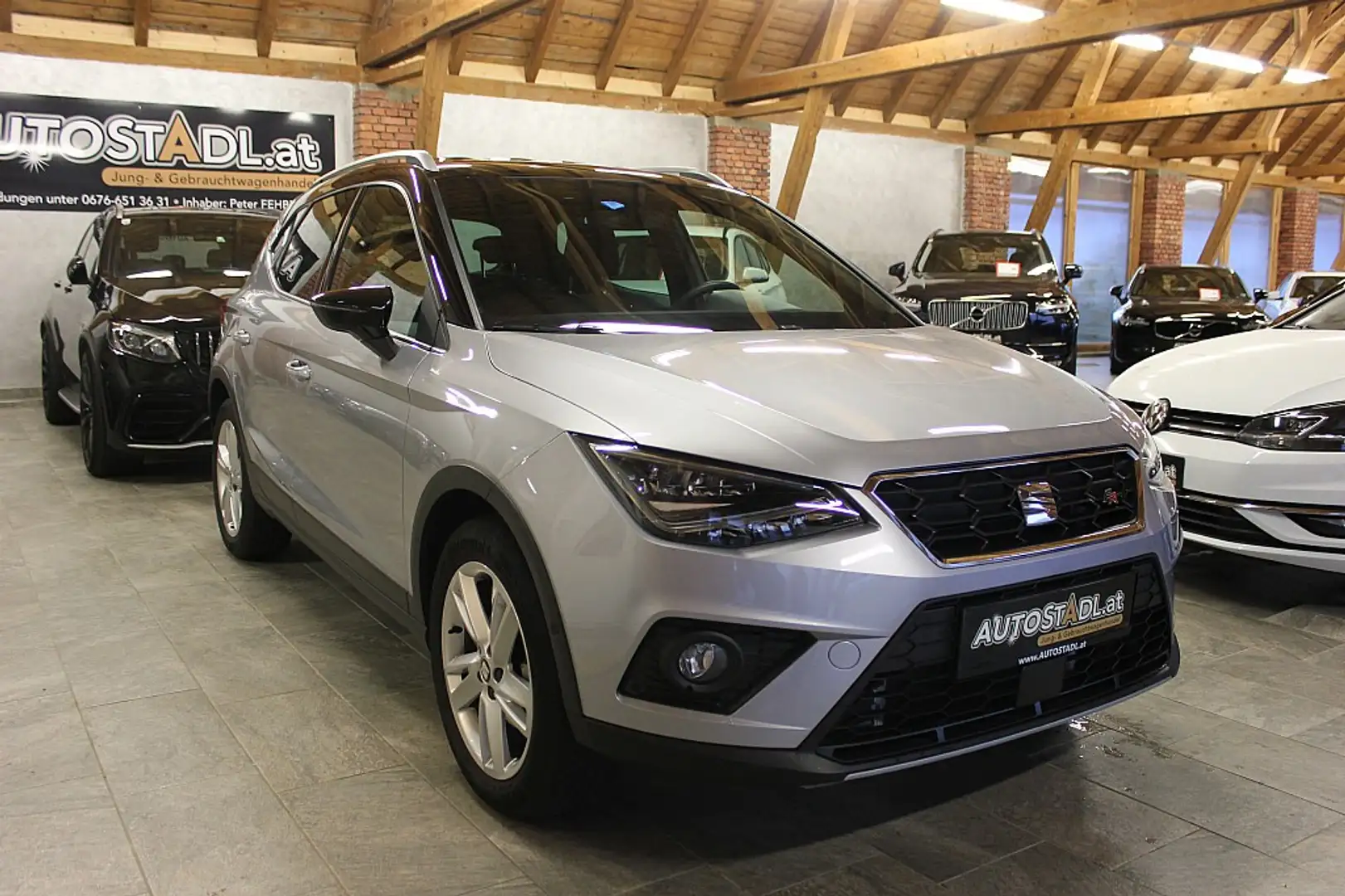 SEAT Arona 1,0 Eco TGI FR/LED-NAVI-ALU-PDC-MFL-TEMP.- Argent - 2