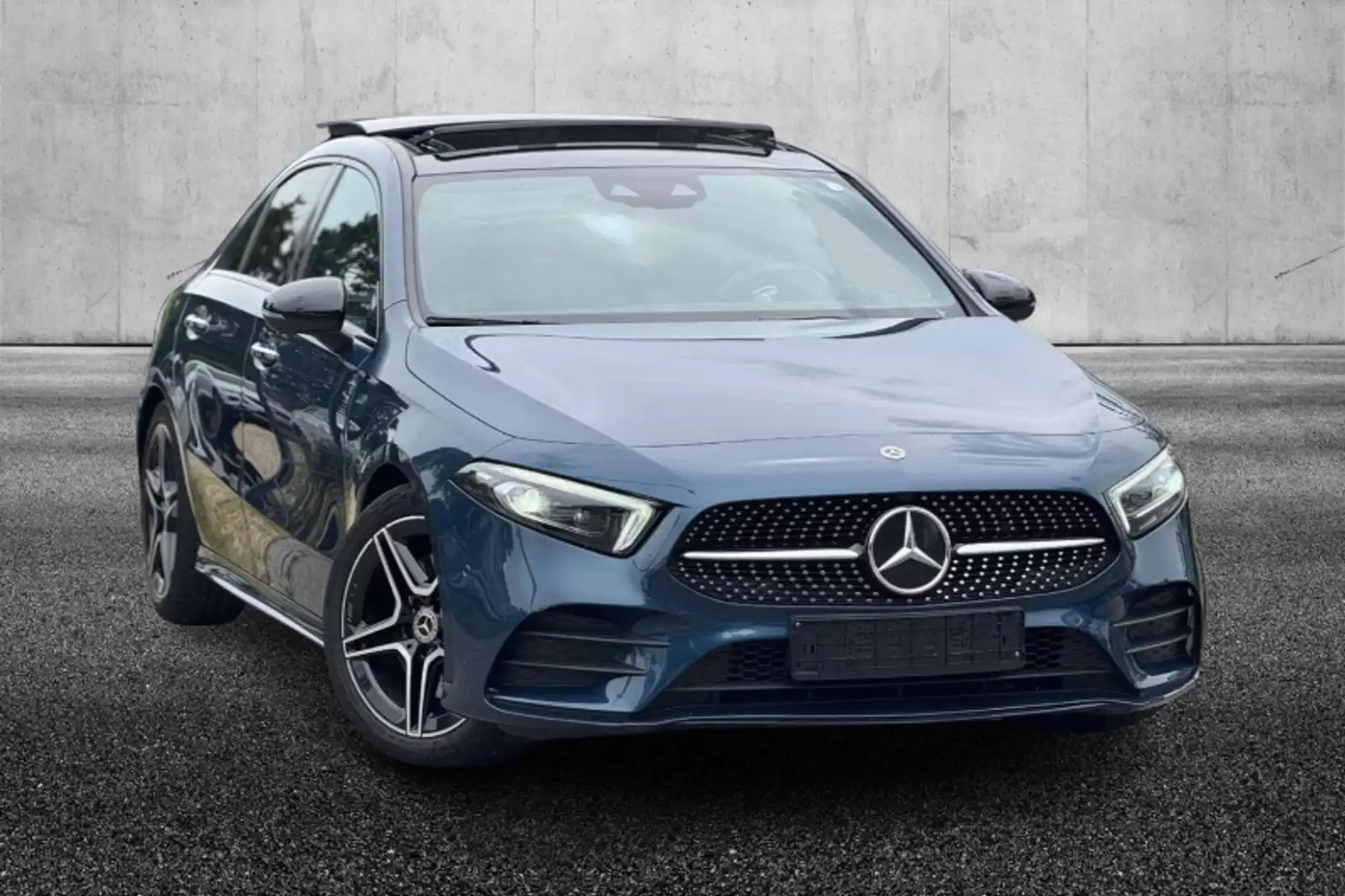 Mercedes-Benz A 220 Automatic 4Matic 4p. Premium Albastru - 2