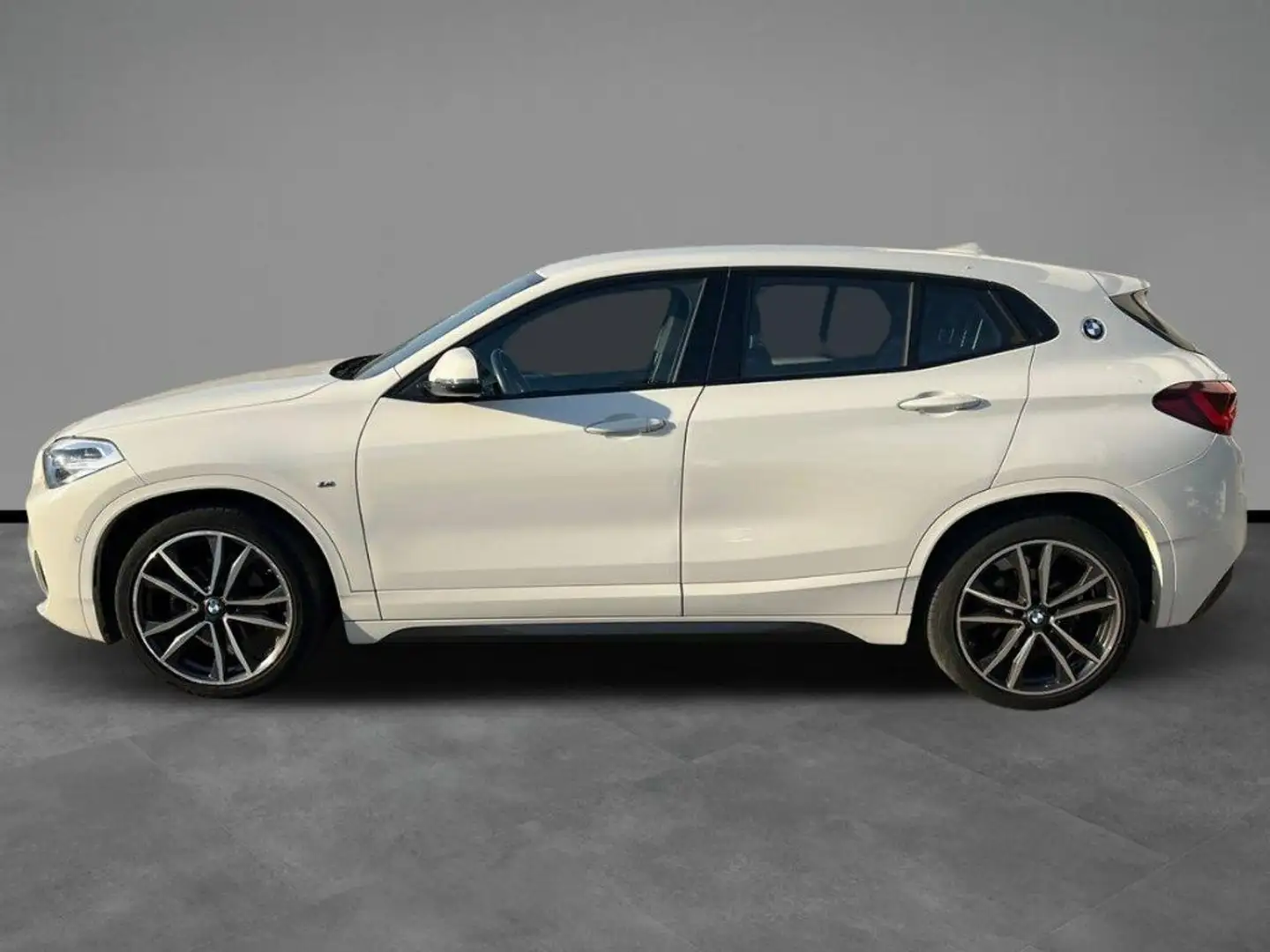 BMW X2 sDrive18d Msport Bianco - 2