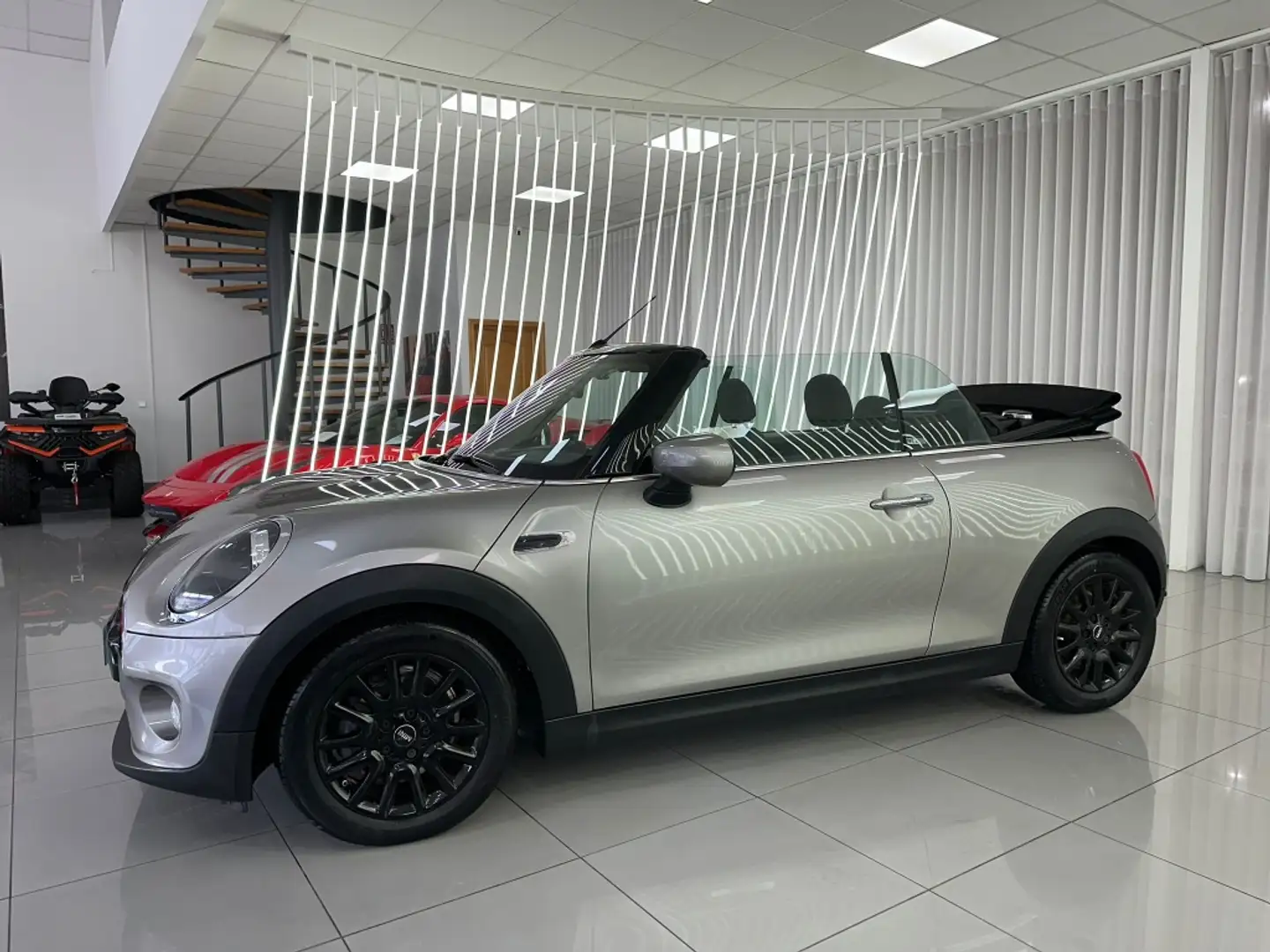 MINI Cooper Cabrio Aut. Gri - 2