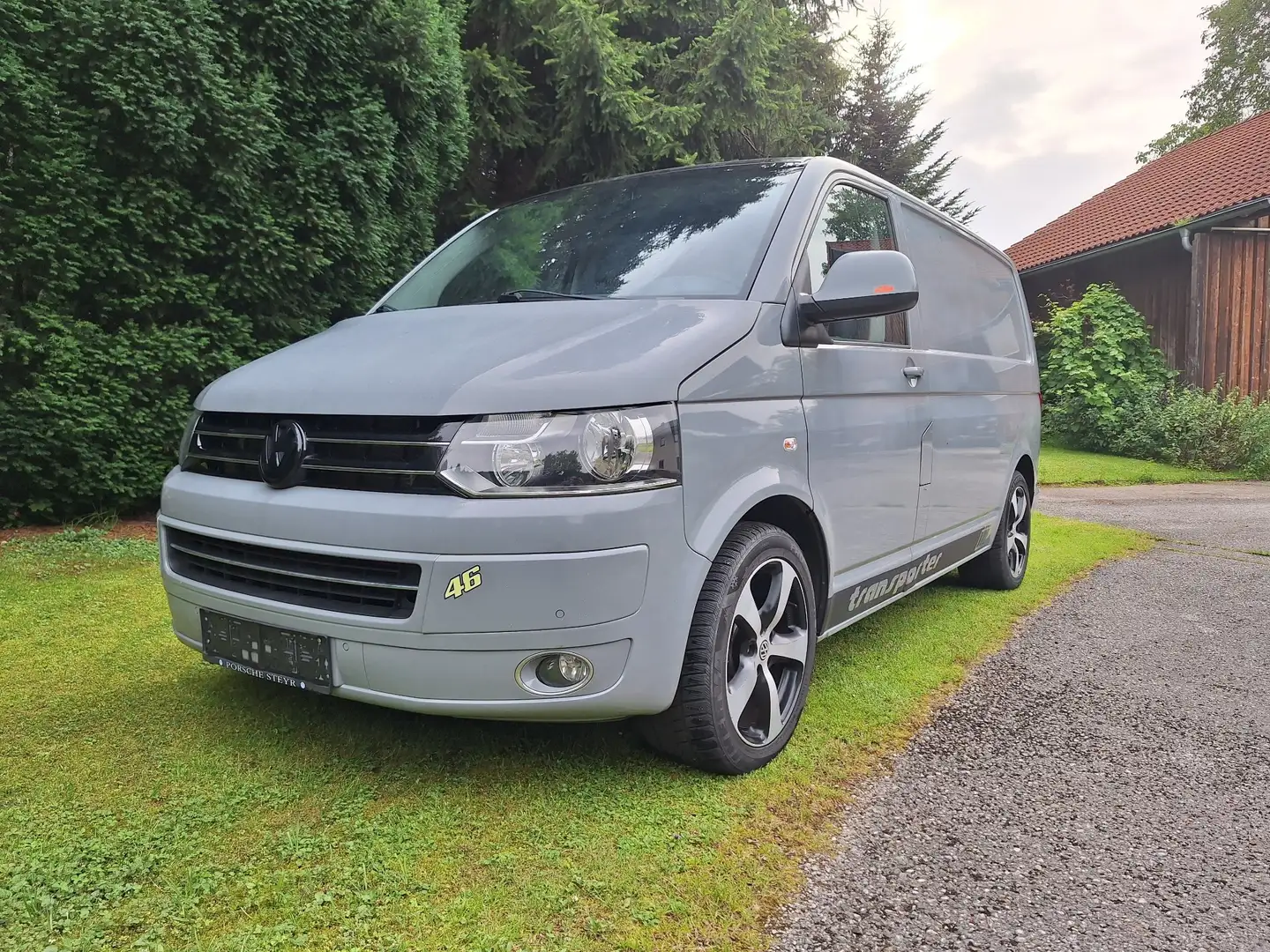 Volkswagen T5 Transporter Grau - 1