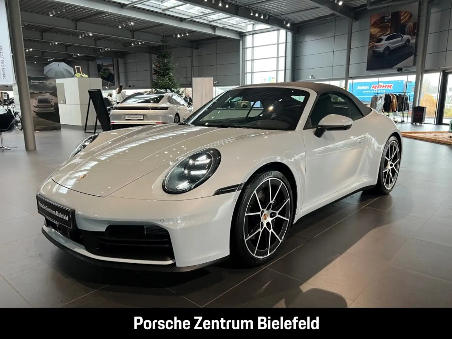 Porsche 992 911 Carrera Cabriolet InnoDrive Sportabgas Grau - 1