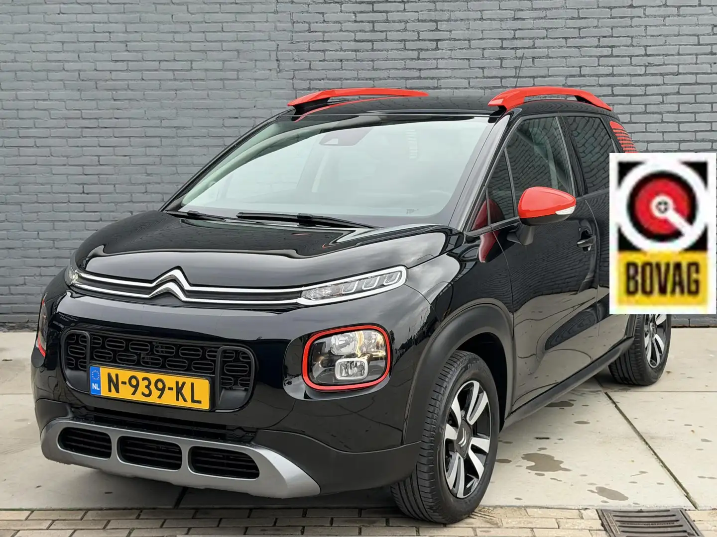 Citroen C3 Aircross 1.2 PureTech S&S C-Series NAVI | A/C | CRUISE | CA Zwart - 1