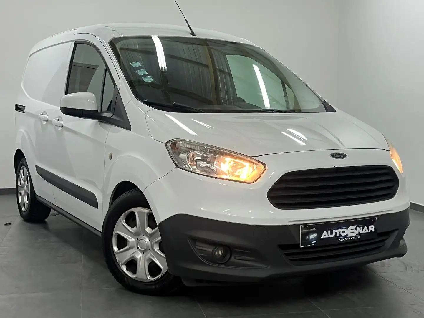 Ford Transit Courier 1.5 TDCi - 1erMain - Airco - Carnet Alb - 1