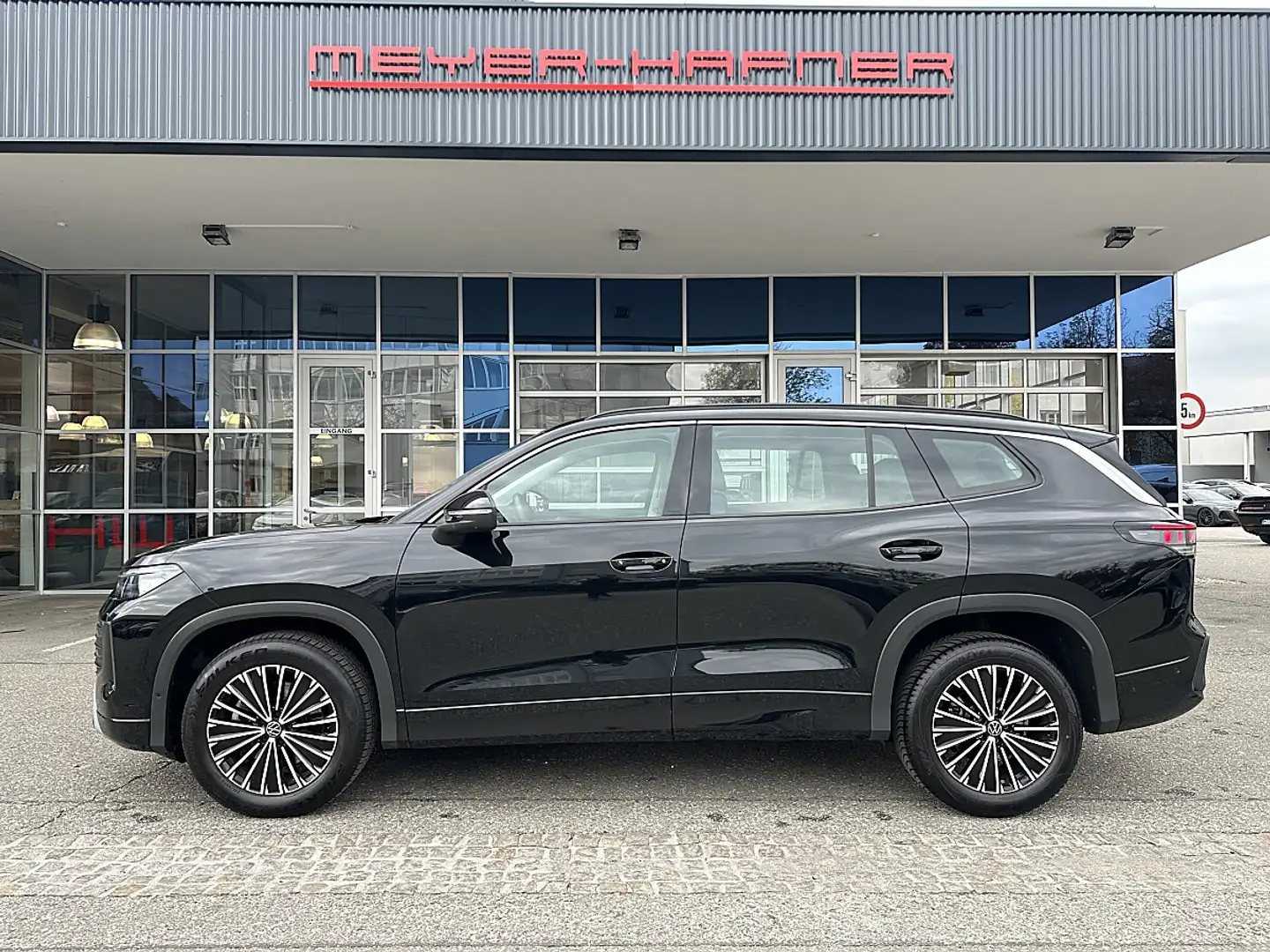 Volkswagen Tayron 2.0 TDI 4Motion DSG / 7 Sitzer / AHK / HD Matrix Schwarz - 1