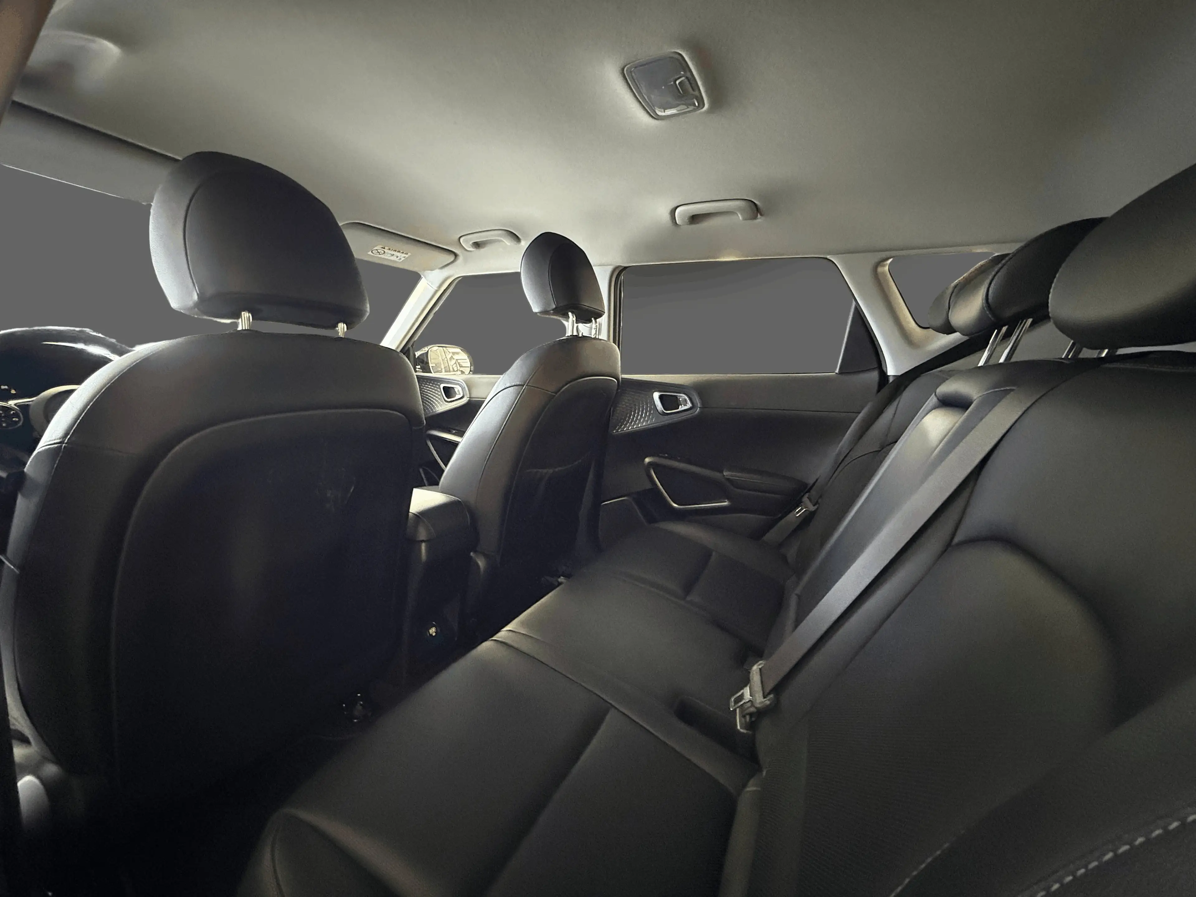 Kia Soul EV More 64 kWh — photo 10