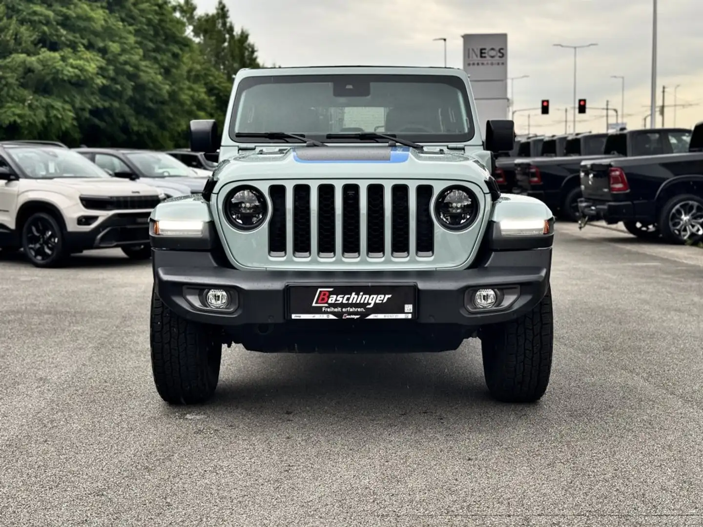 Jeep Wrangler Rubicon 2.0 PHEV 380 PS AT 4xe Blau - 2