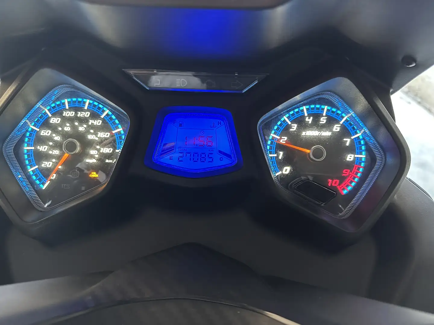 SYM Joymax 300 z plus + - 2