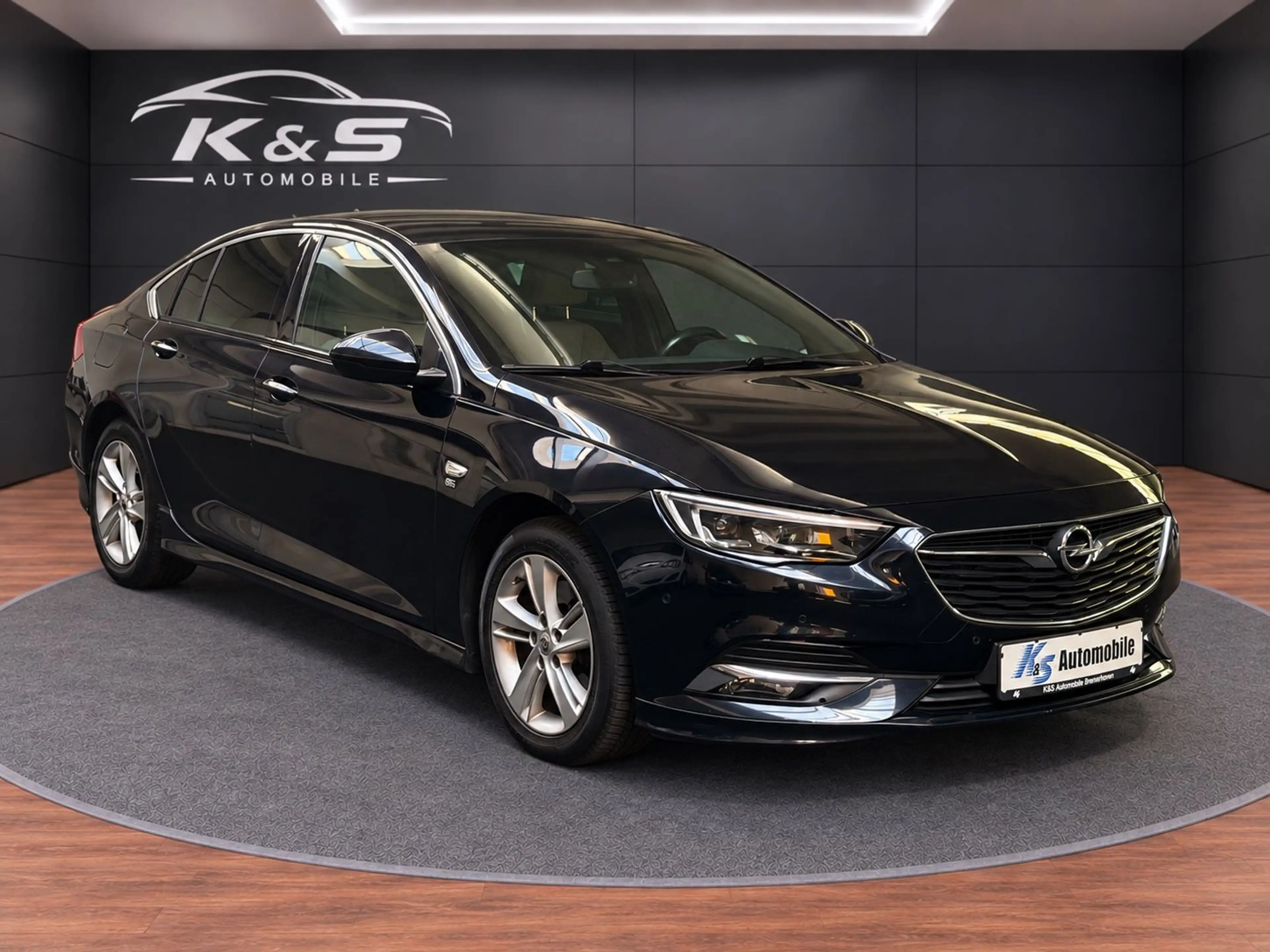 Opel Insignia B Grand*LEDER*BOSE*LED*GEWERBE&EXPORT*