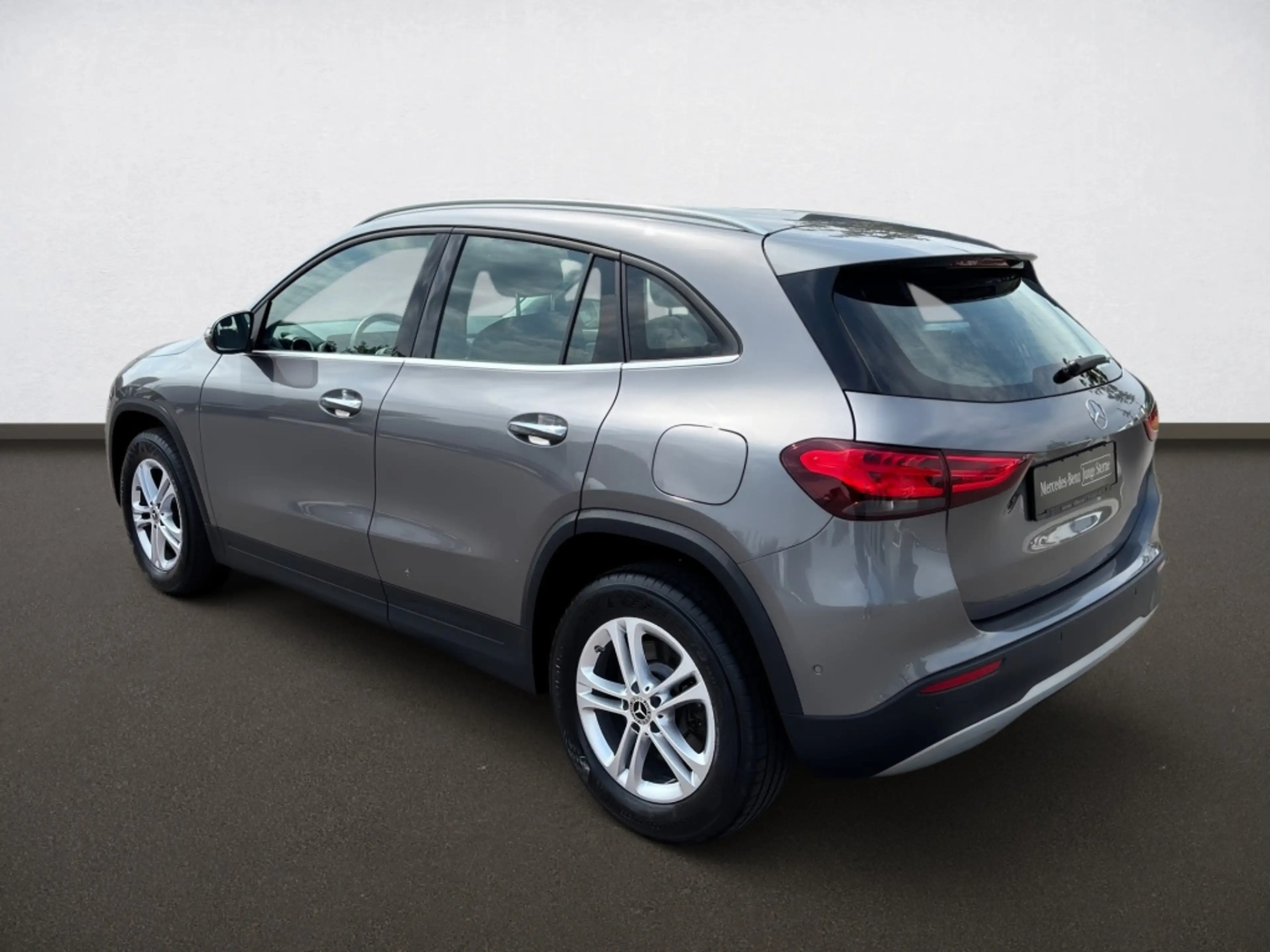 Mercedes-Benz GLA 220 d 4MATIC MBUX*CarPlay*AHK*360*AUT*Navi — photo 4