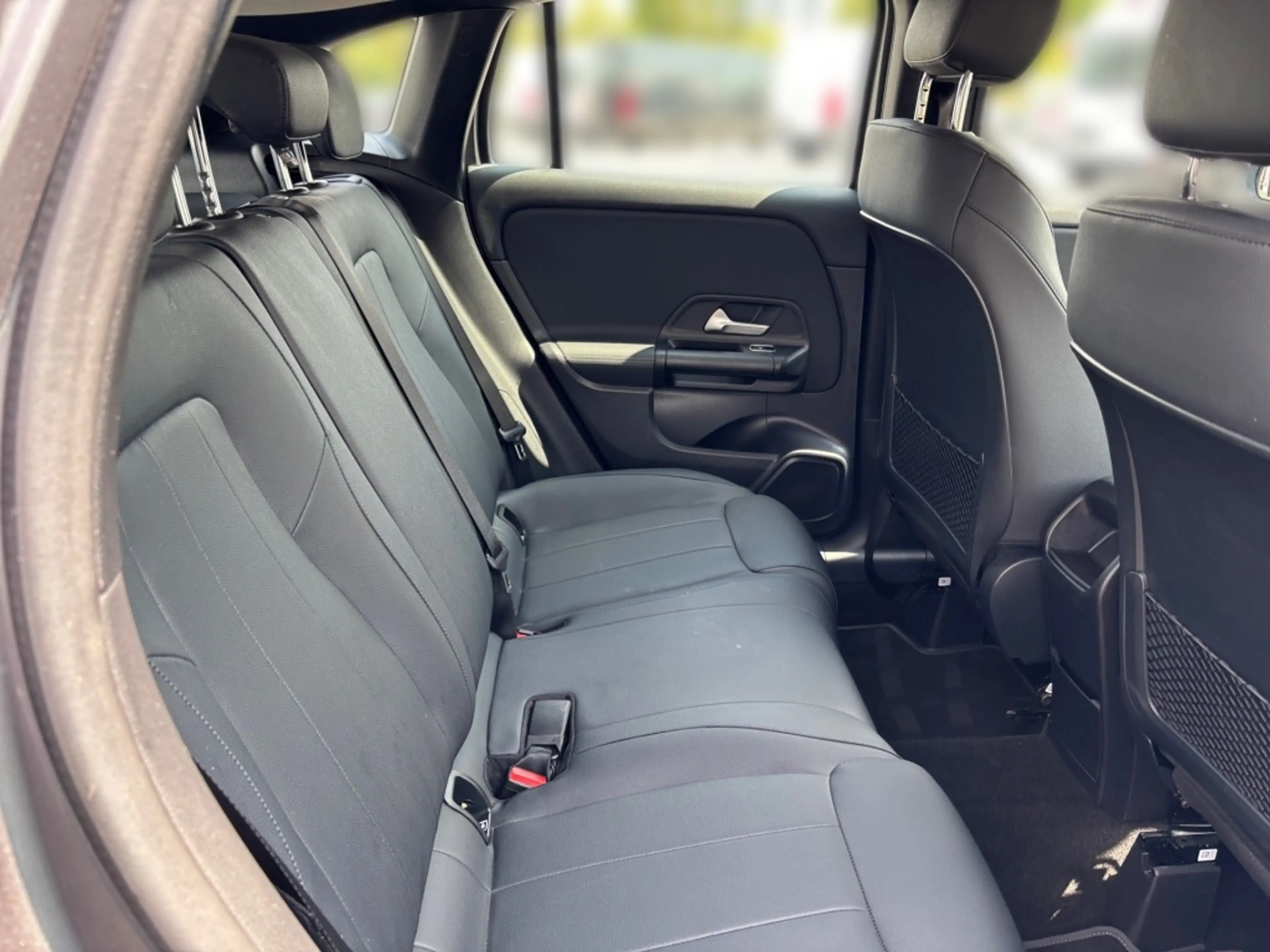 Mercedes-Benz GLA 220 d 4MATIC MBUX*CarPlay*AHK*360*AUT*Navi — photo 13