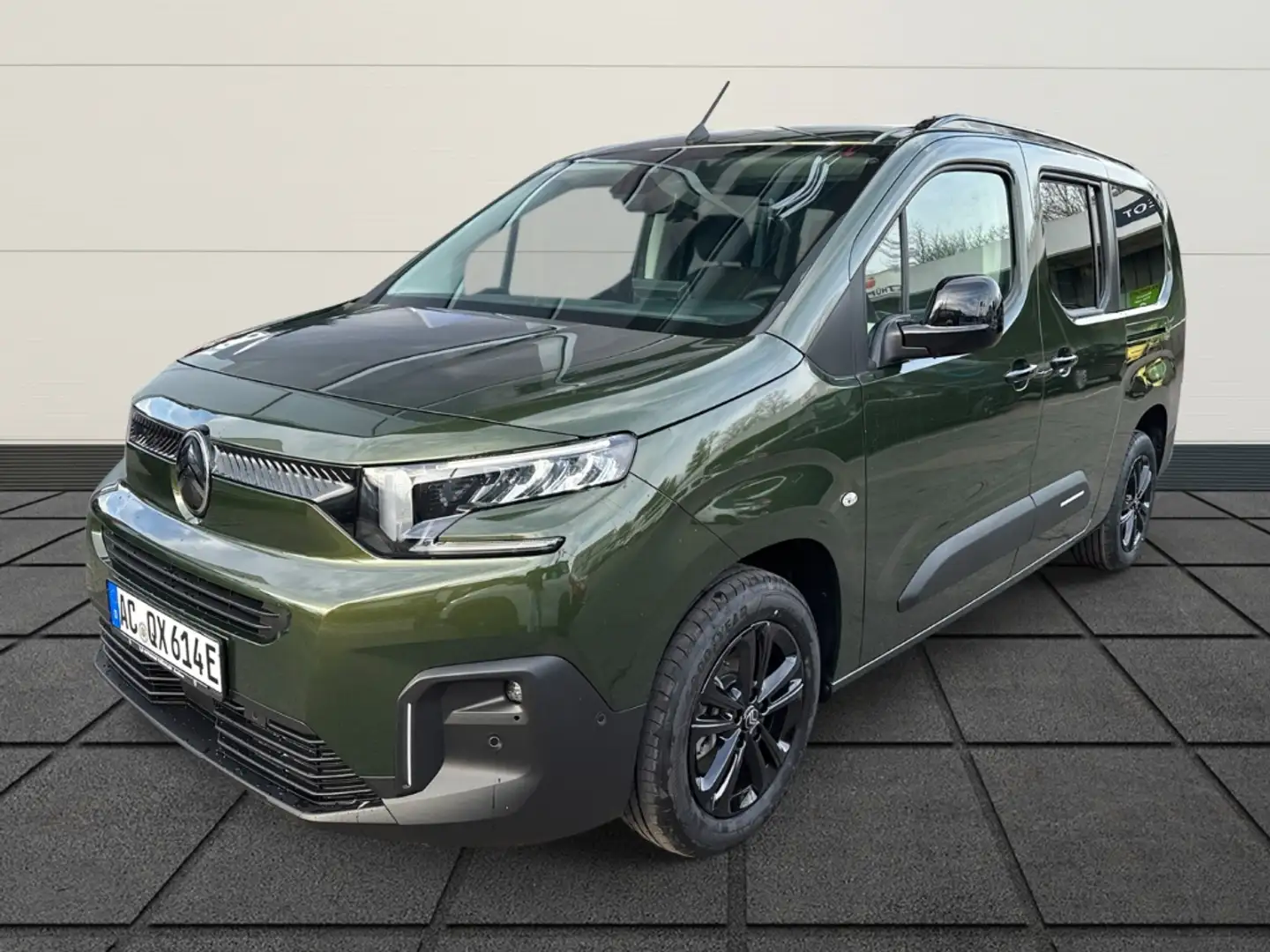 Citroen Berlingo XL Elektromotor 136 MAX Navi digitales Cockpit LED Grün - 2