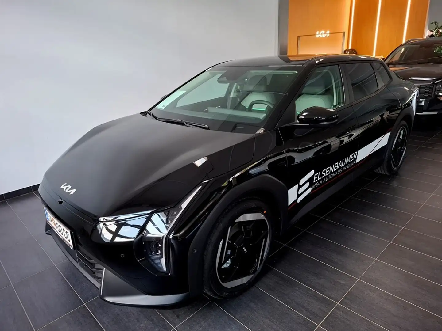Kia KIA EV4 Earth Plus WR GRATIS Limousine VFW Nero - 2